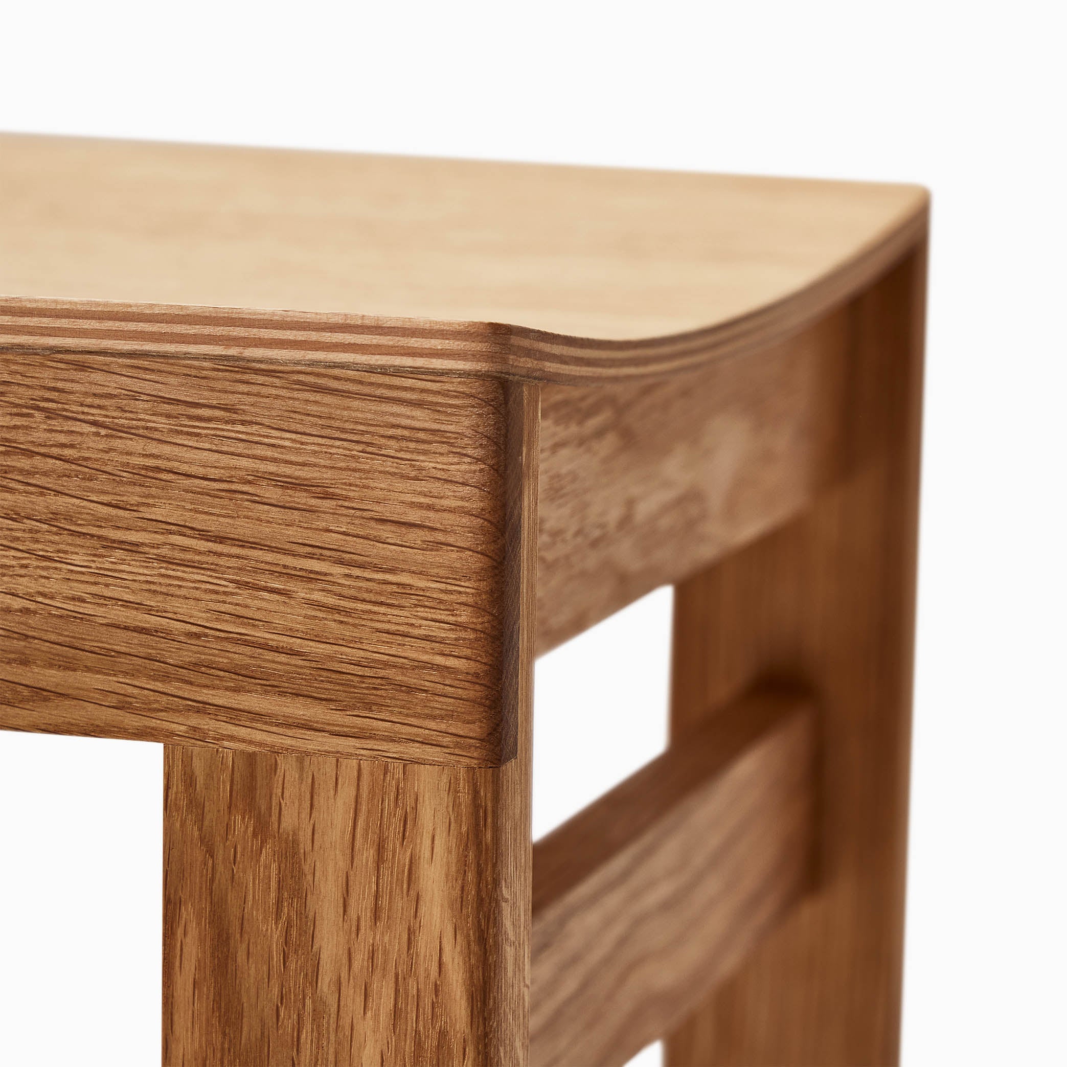 Form & Refine Sonder Stool Detail