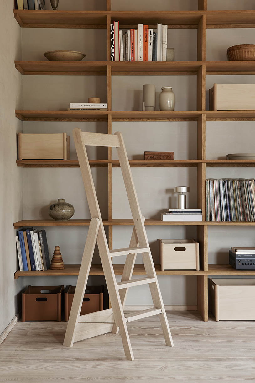 Form and Refine Step by Step Ladder White Oak