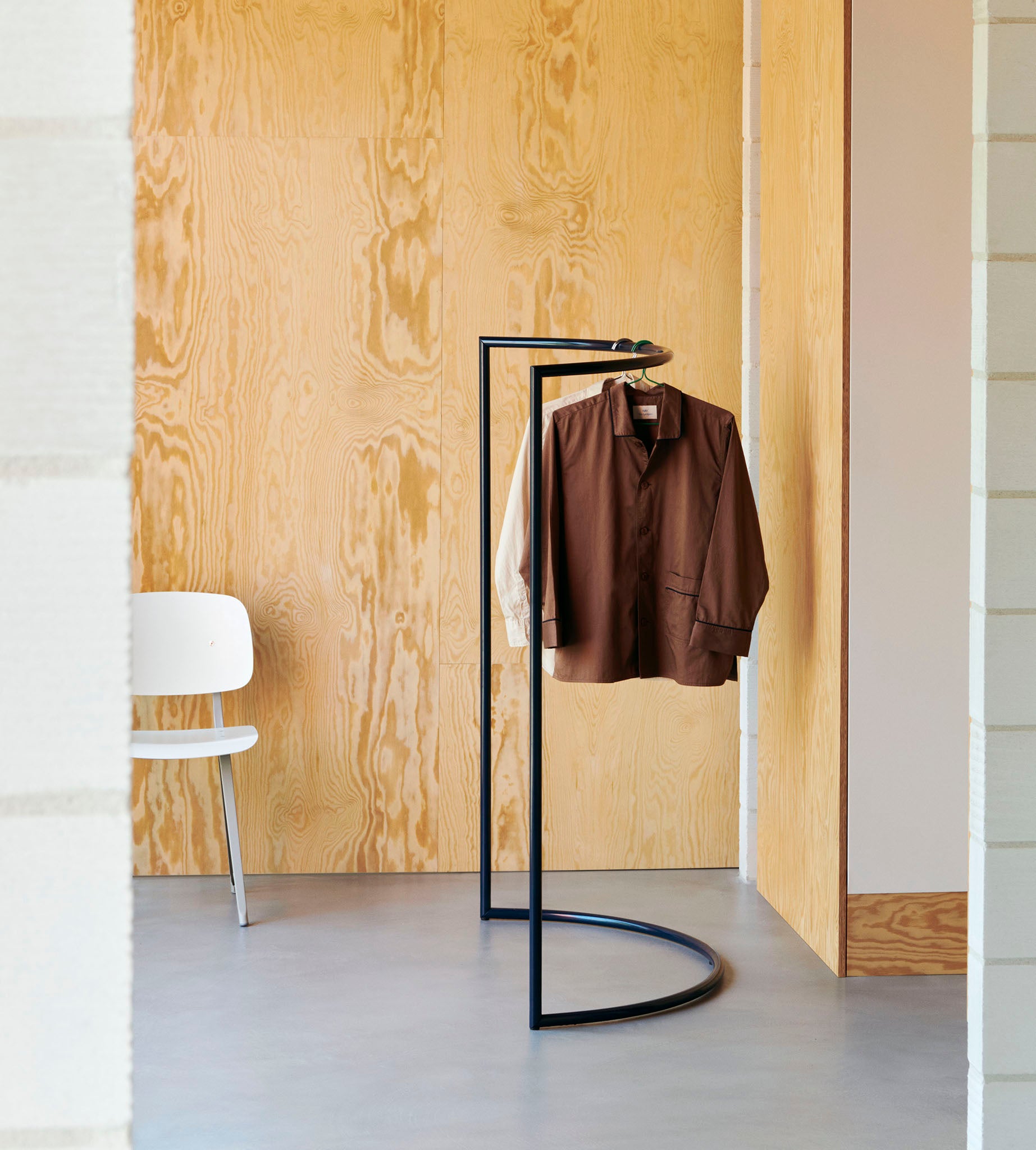 HAY Colour Rack C Shape Black