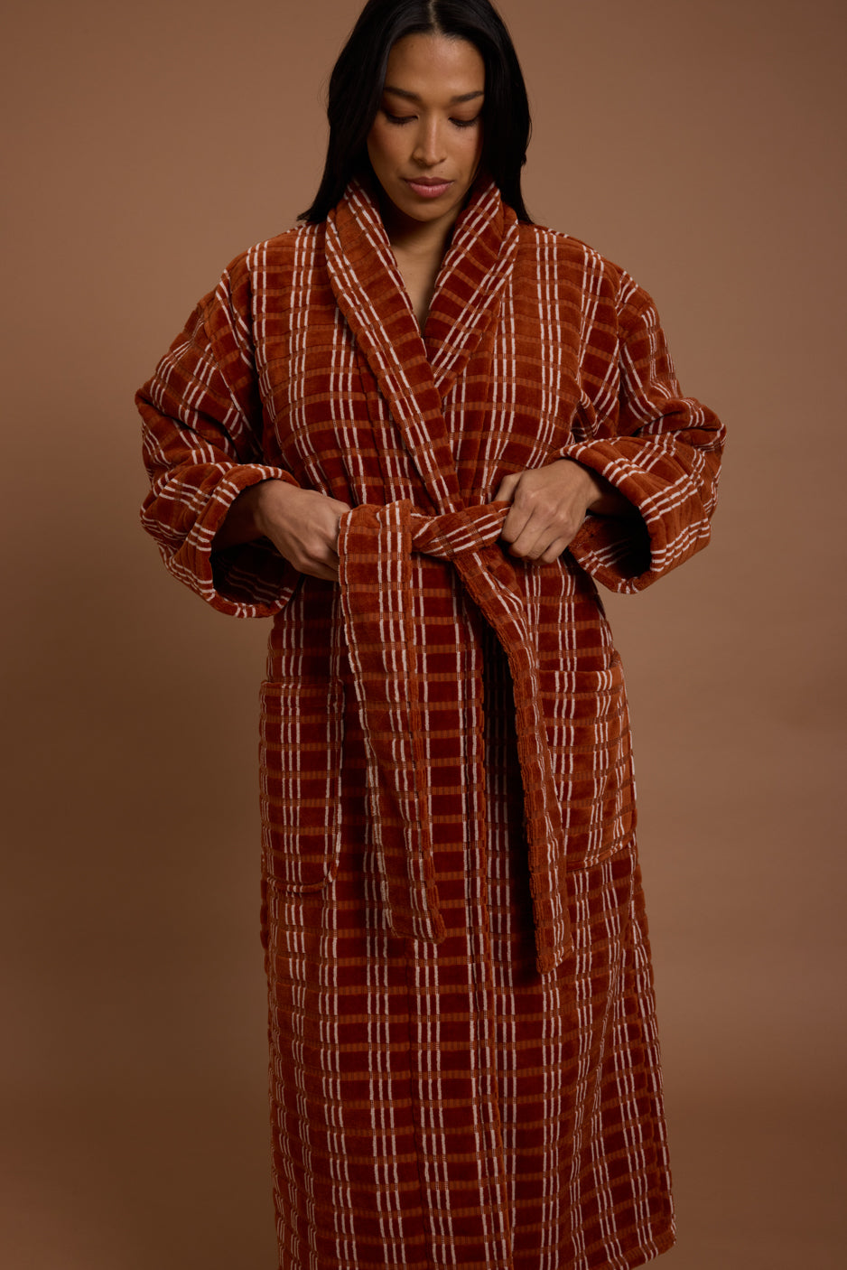 https://cdn.shopify.com/s/files/1/0467/5564/3543/files/HRO-TERRACOTTA-8153-LOWRES.jpg?v=1770756396