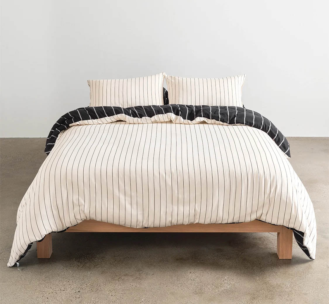 Hommey Quilt Cover - Ink/Snow