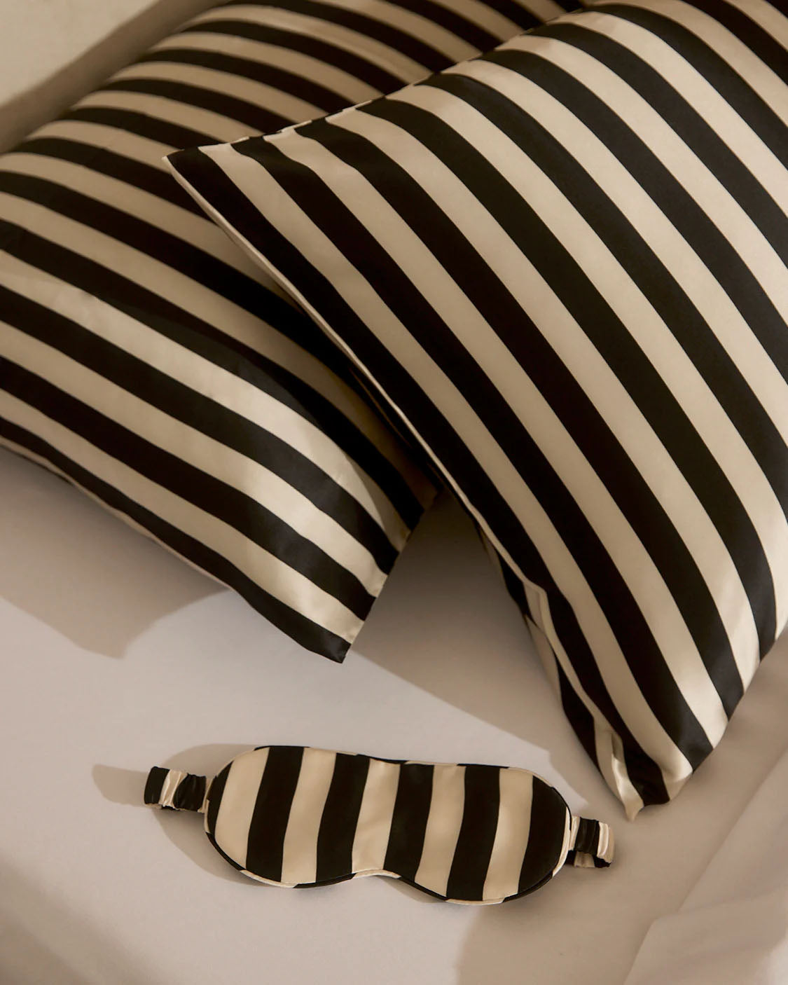 Hommey Silk Eyemask - Vanilla Bean Stripes