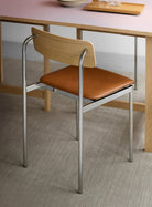 MOEBE Offset Chair