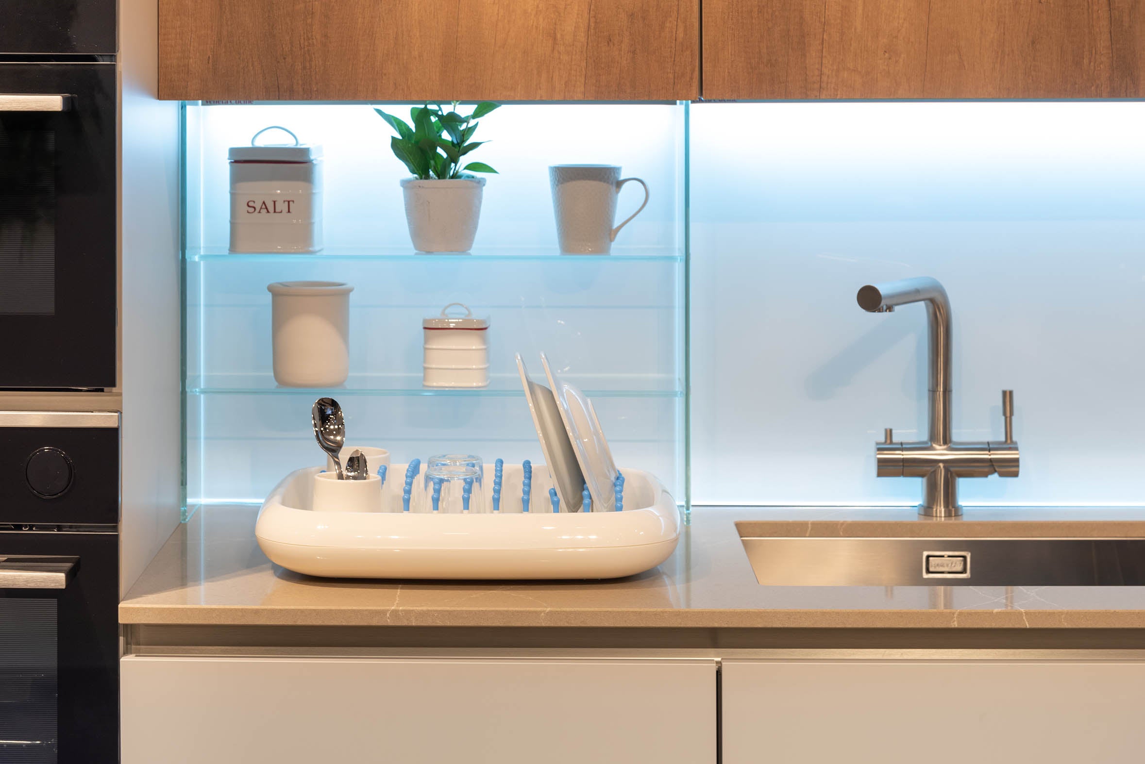 Magis Dish Doctor White