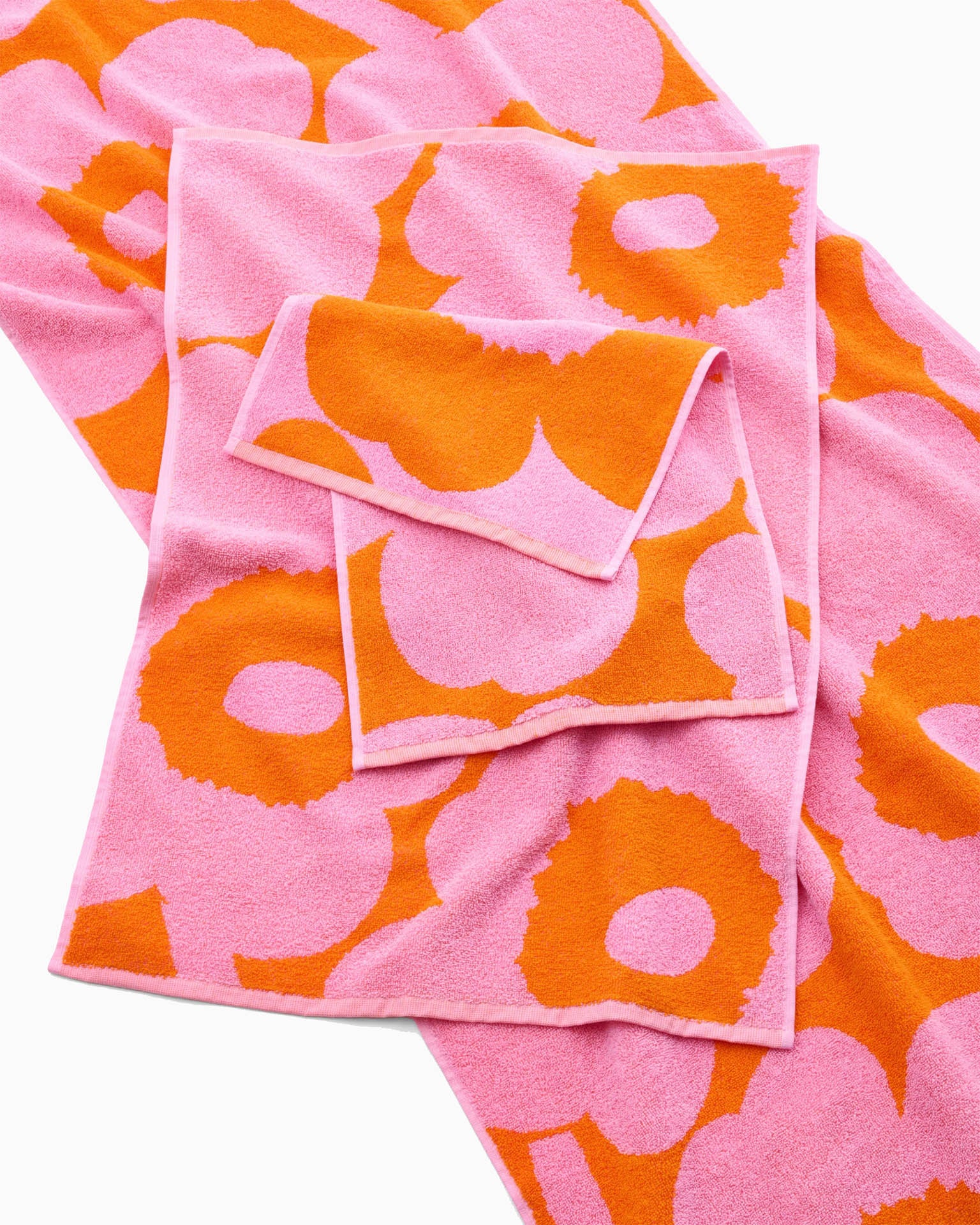 Marimekko Unikko Bath Towel - Pink/Orange