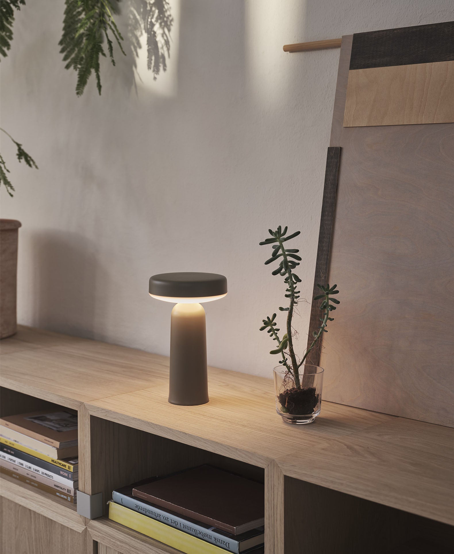 Muuto Ease Portable Lamp