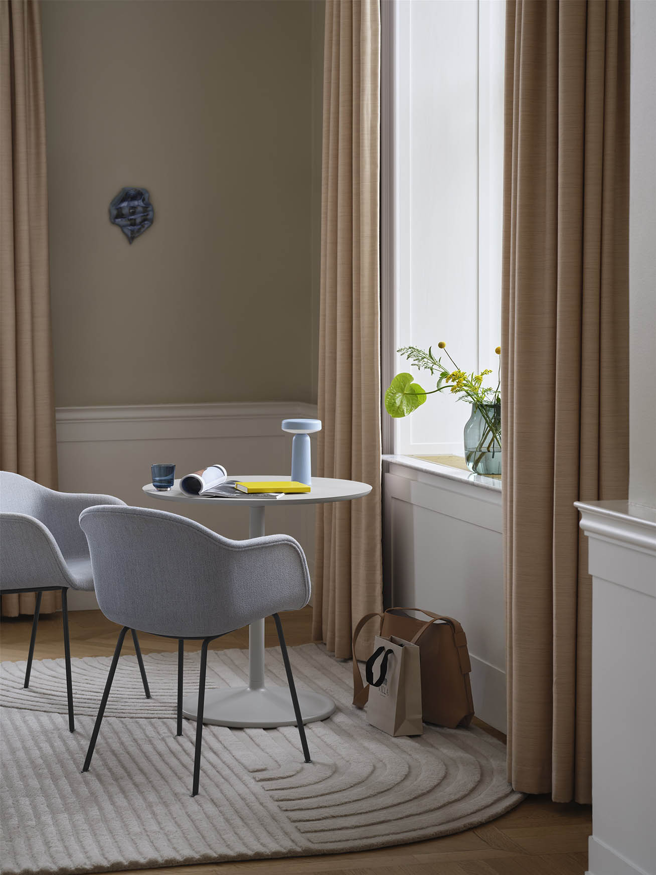 Muuto Fiber Armchair Tube Base