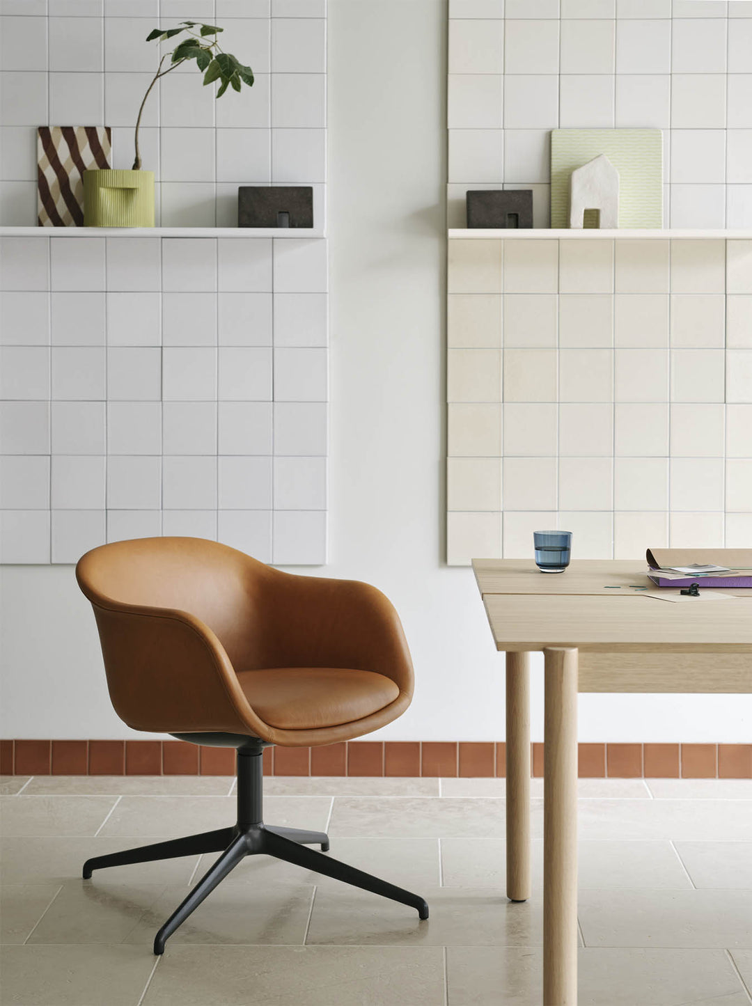 Muuto swivel chair on sale