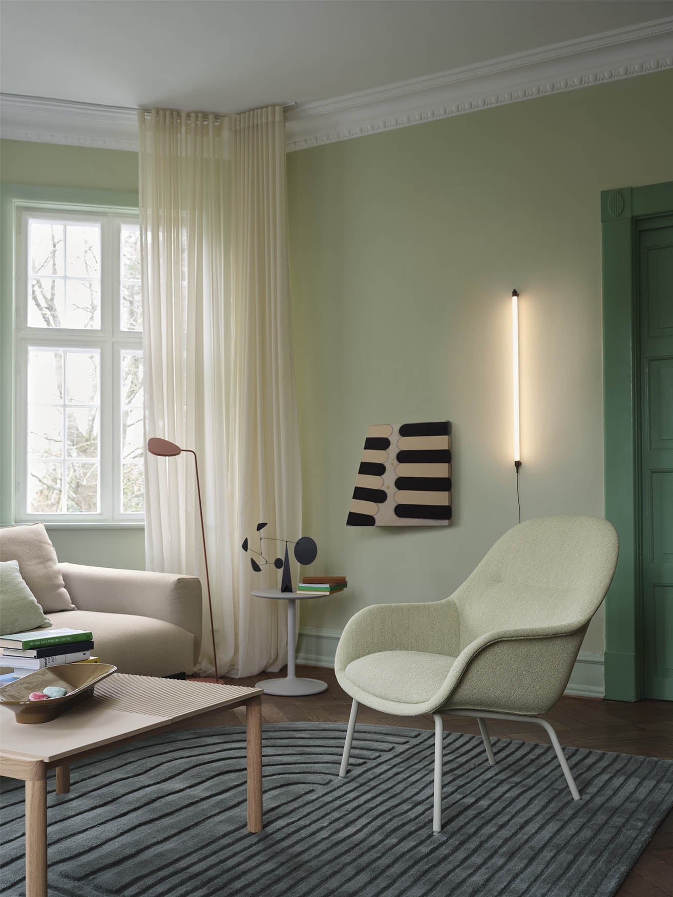 Muuto Fiber Lounge Armchair Tube Base