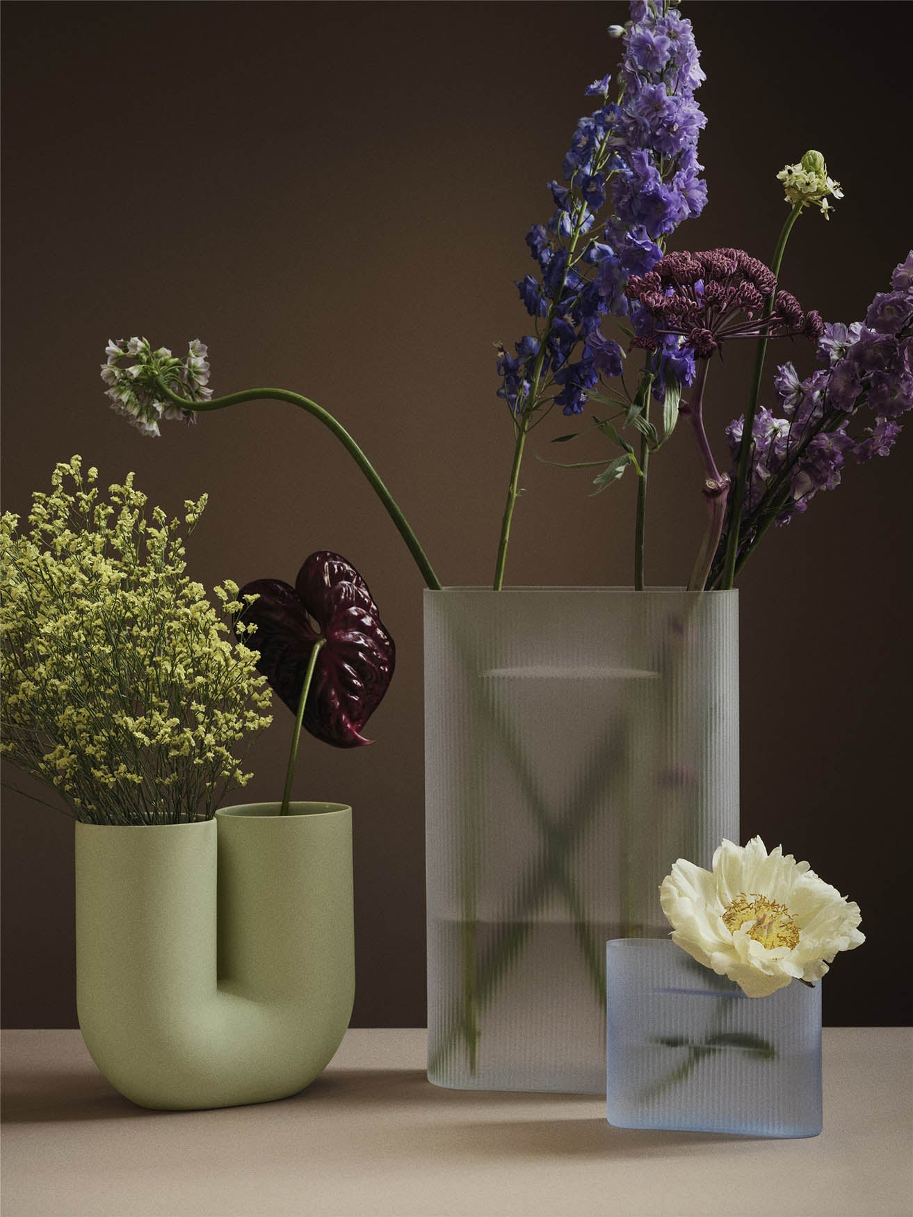 Muuto Ridge Vase H16.5 - Blue Frosted Glass