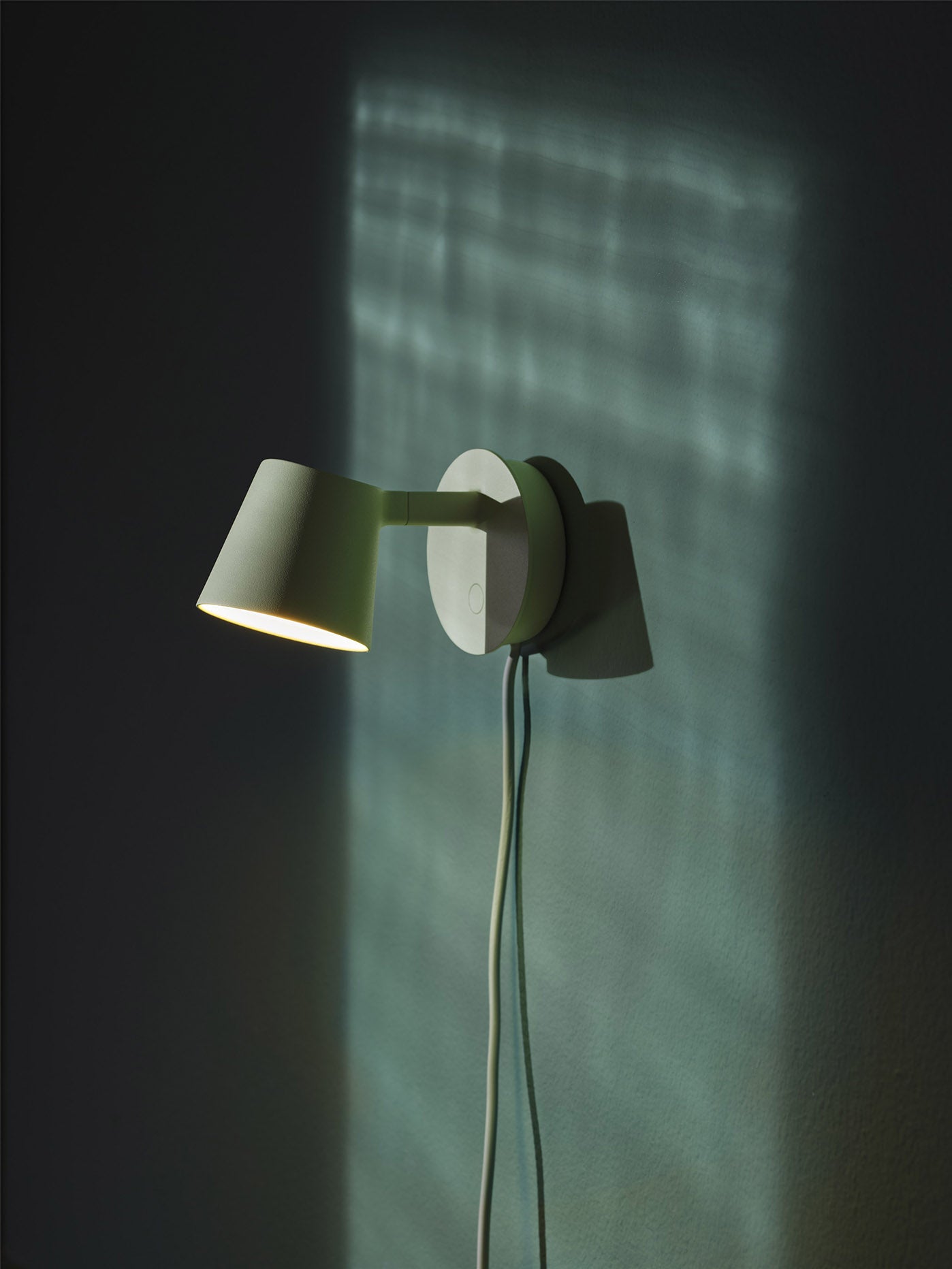 Muuto Tip Wall Lamp Light Green