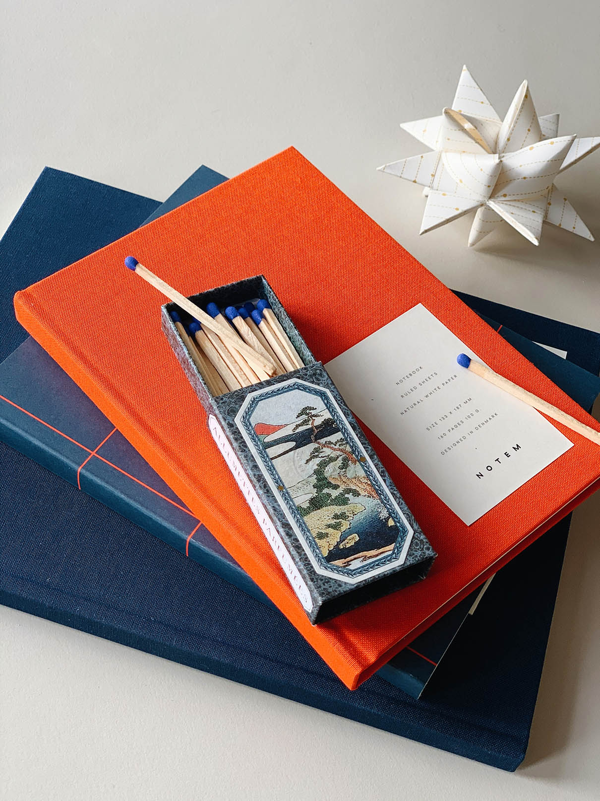 Notem EVEN Notebook Medium Bright Red