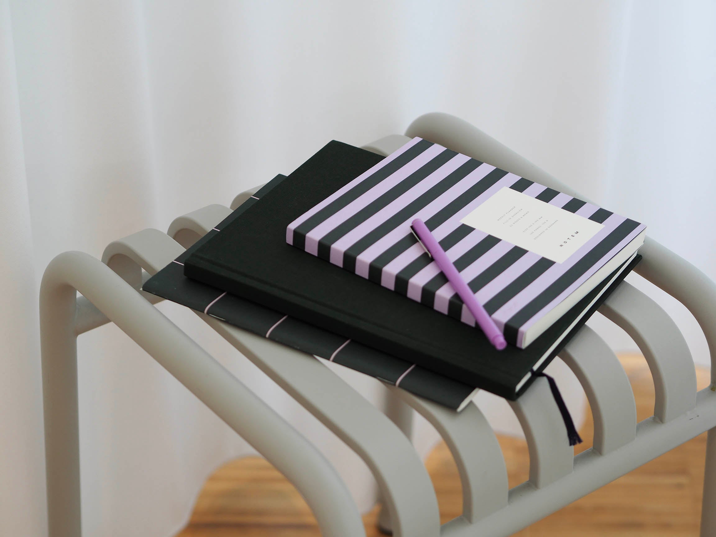 Notem UMA Flat Lay Weekly Planner Medium Green and Rose