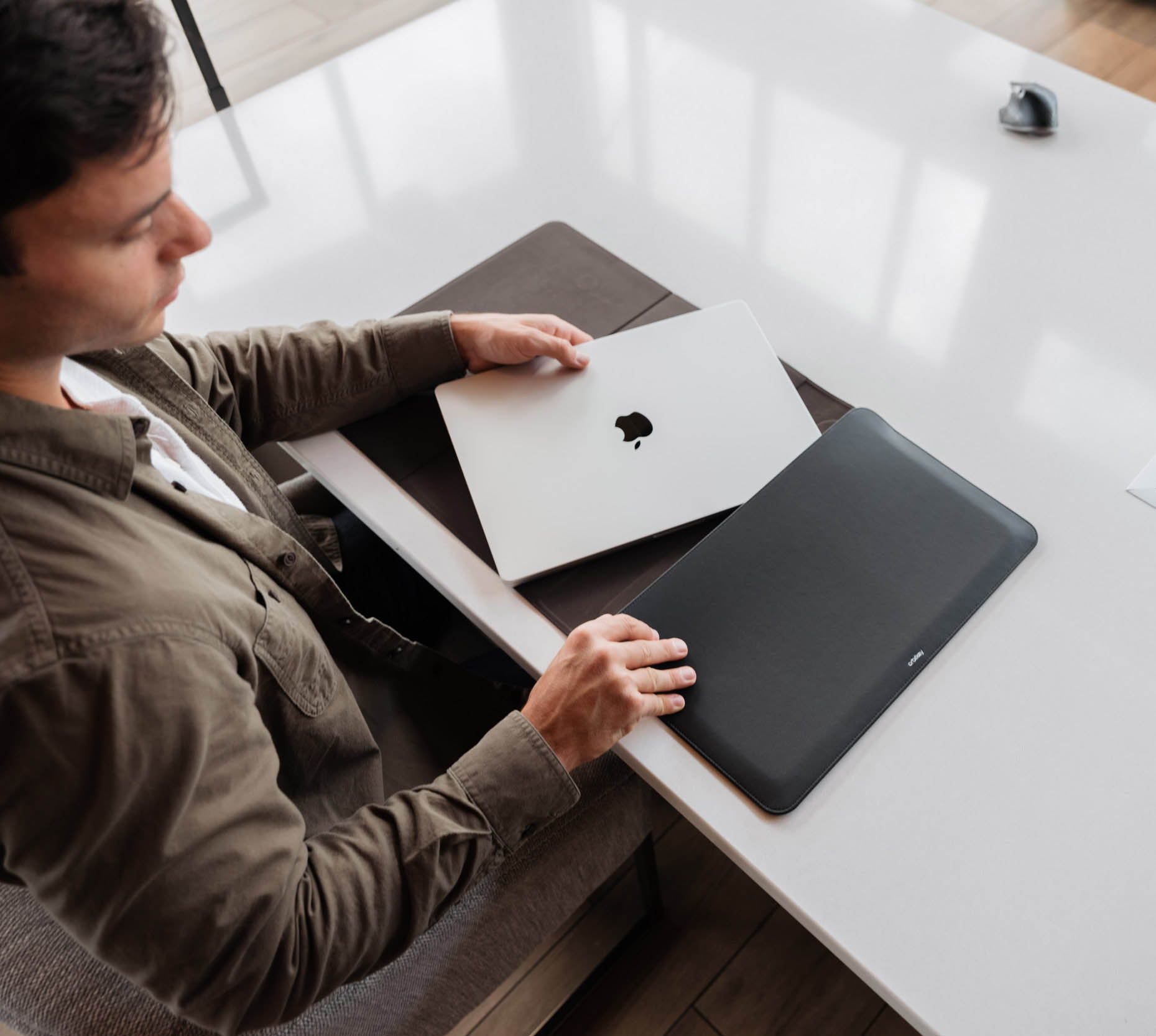 Orbitkey Hybrid Laptop Sleeve Black