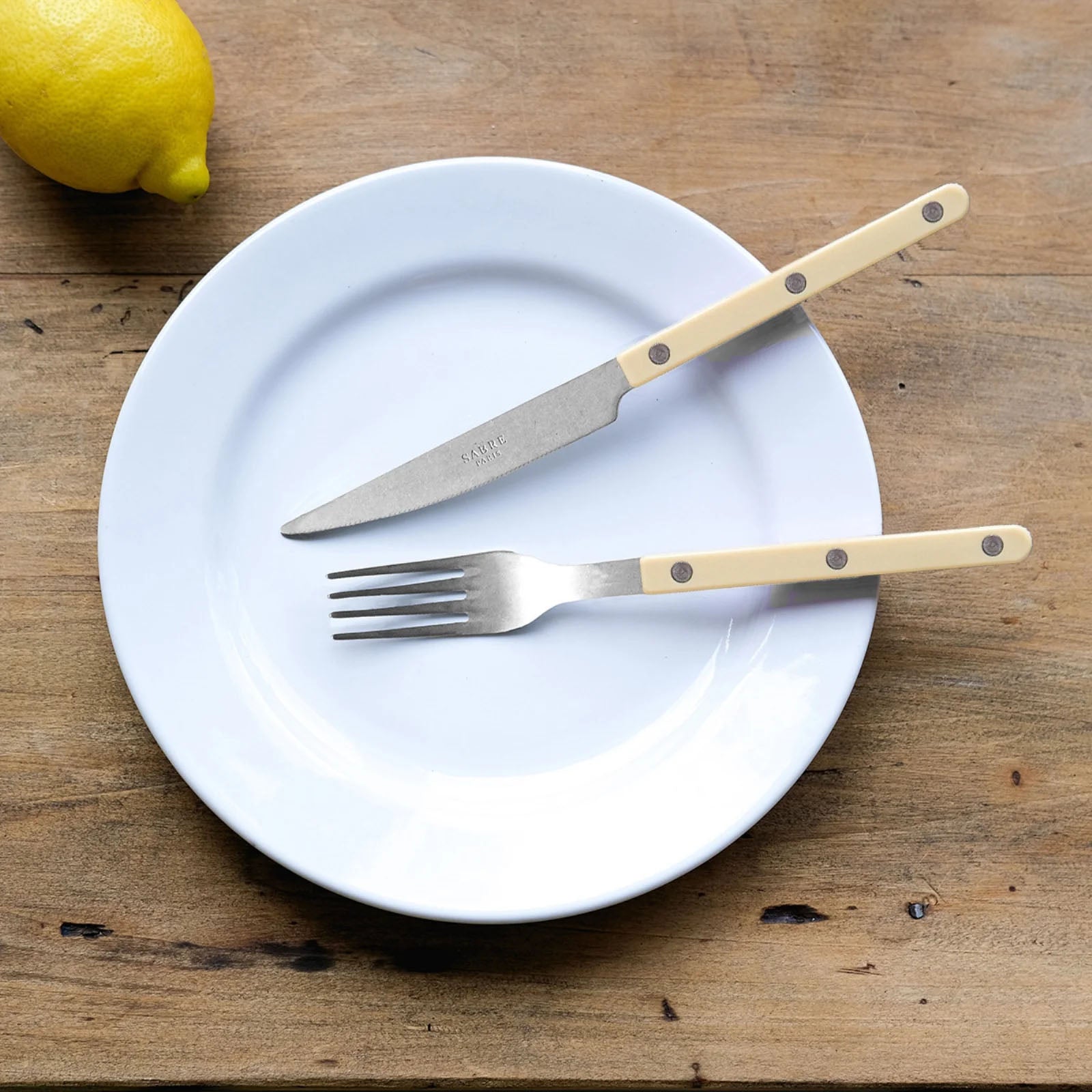 Sabre 4 Piece Cutlery Ivory