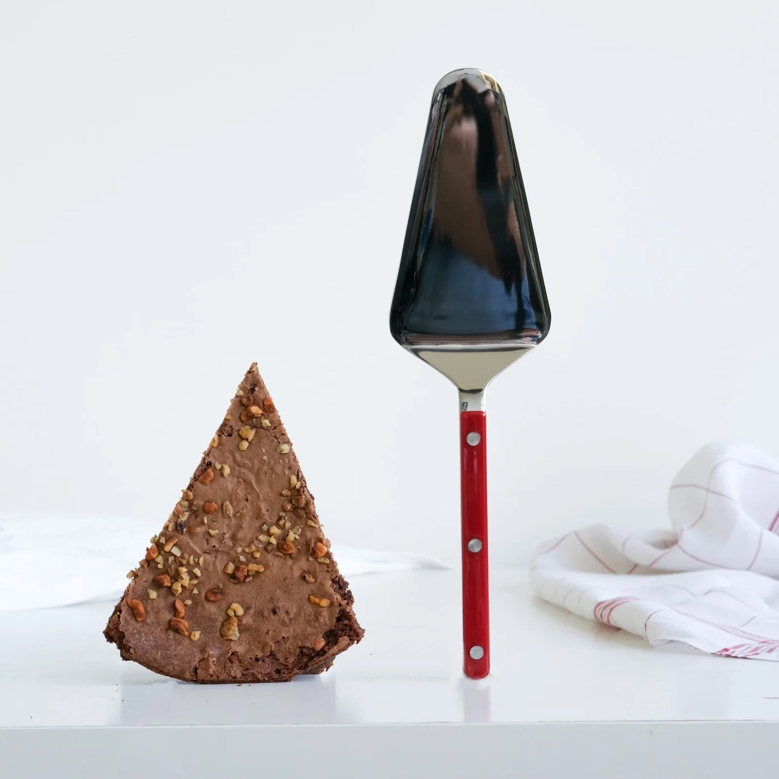 Sabre Cake Server Burgundy