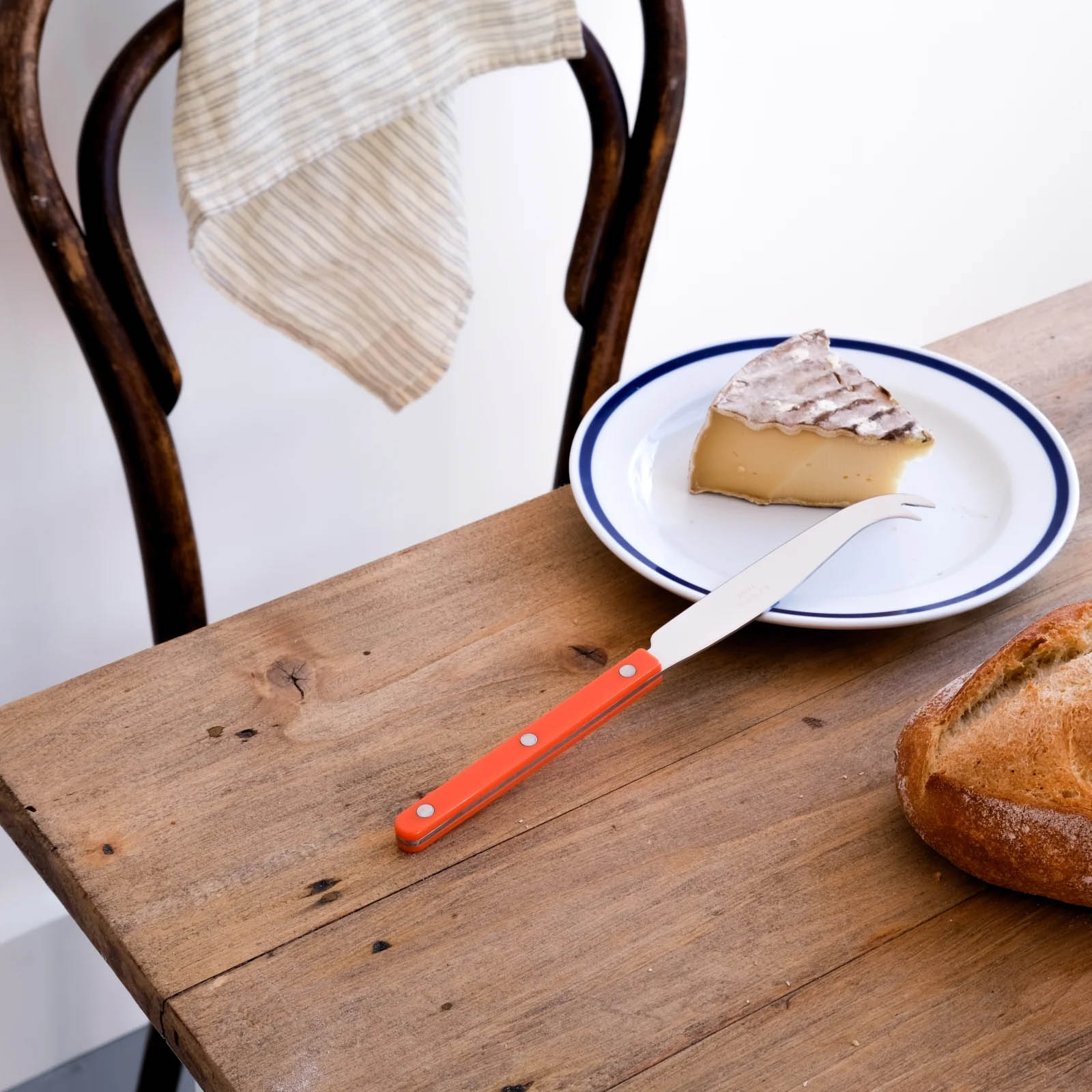 Sabre Cheese Knife Orange