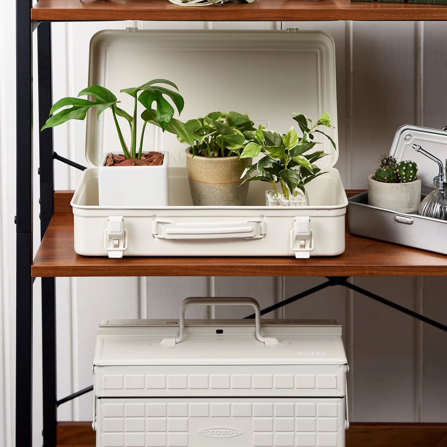 Toyo Steel T360 White