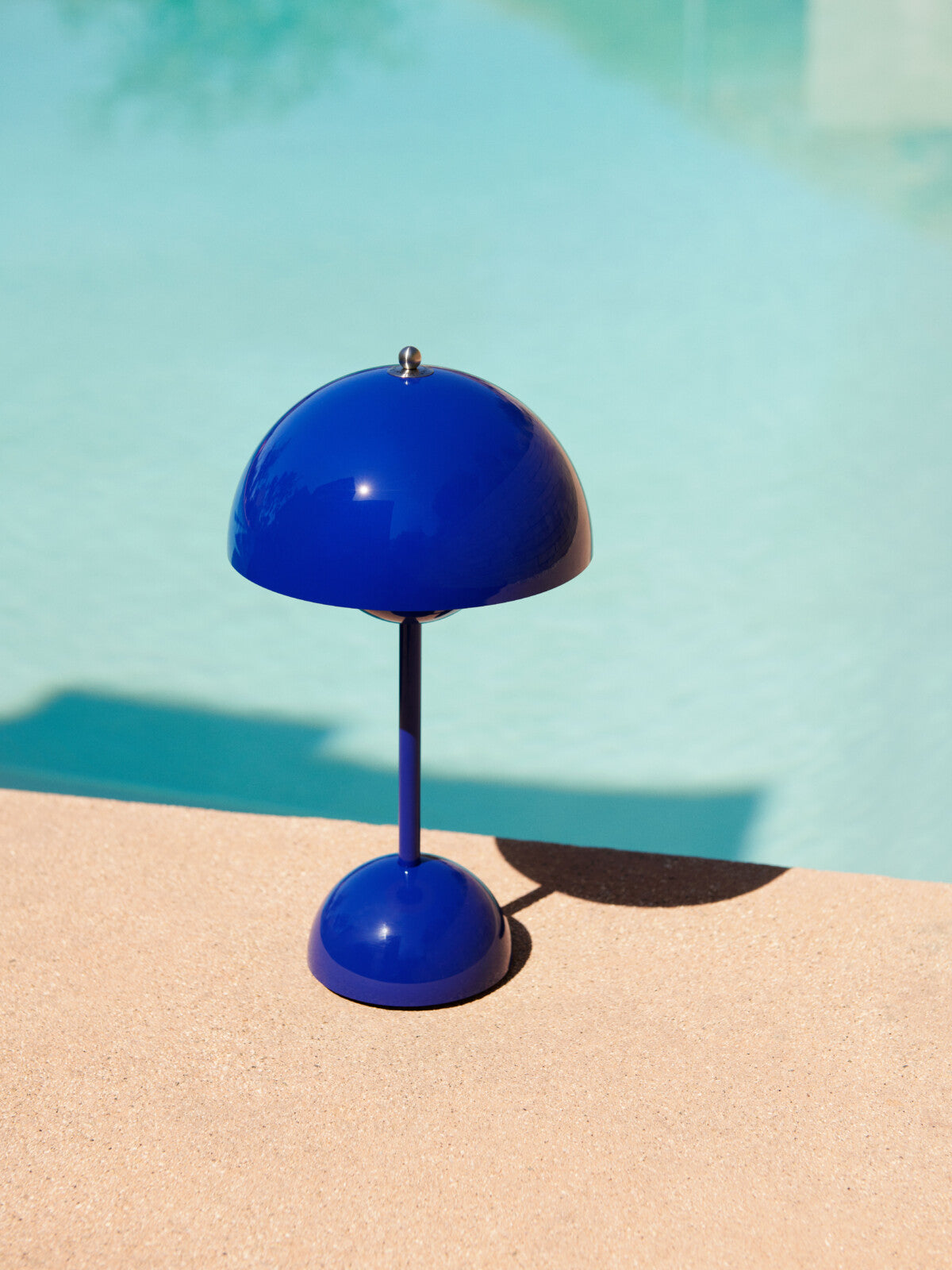 &Tradition Flowerpot Lamp Portable Cobalt Blue