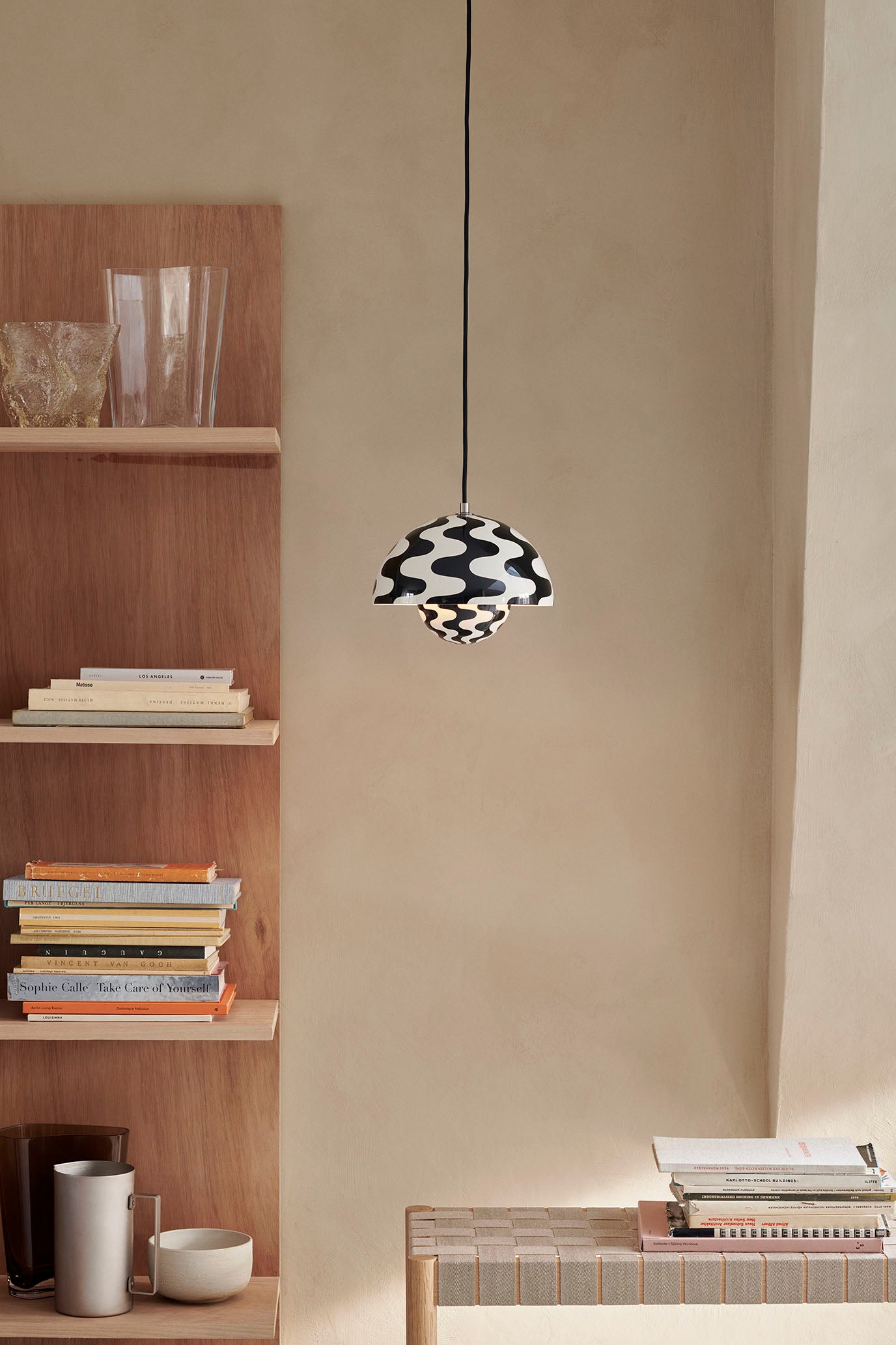 &Tradition Flowerpot Pendant VP1 Black White Pattern