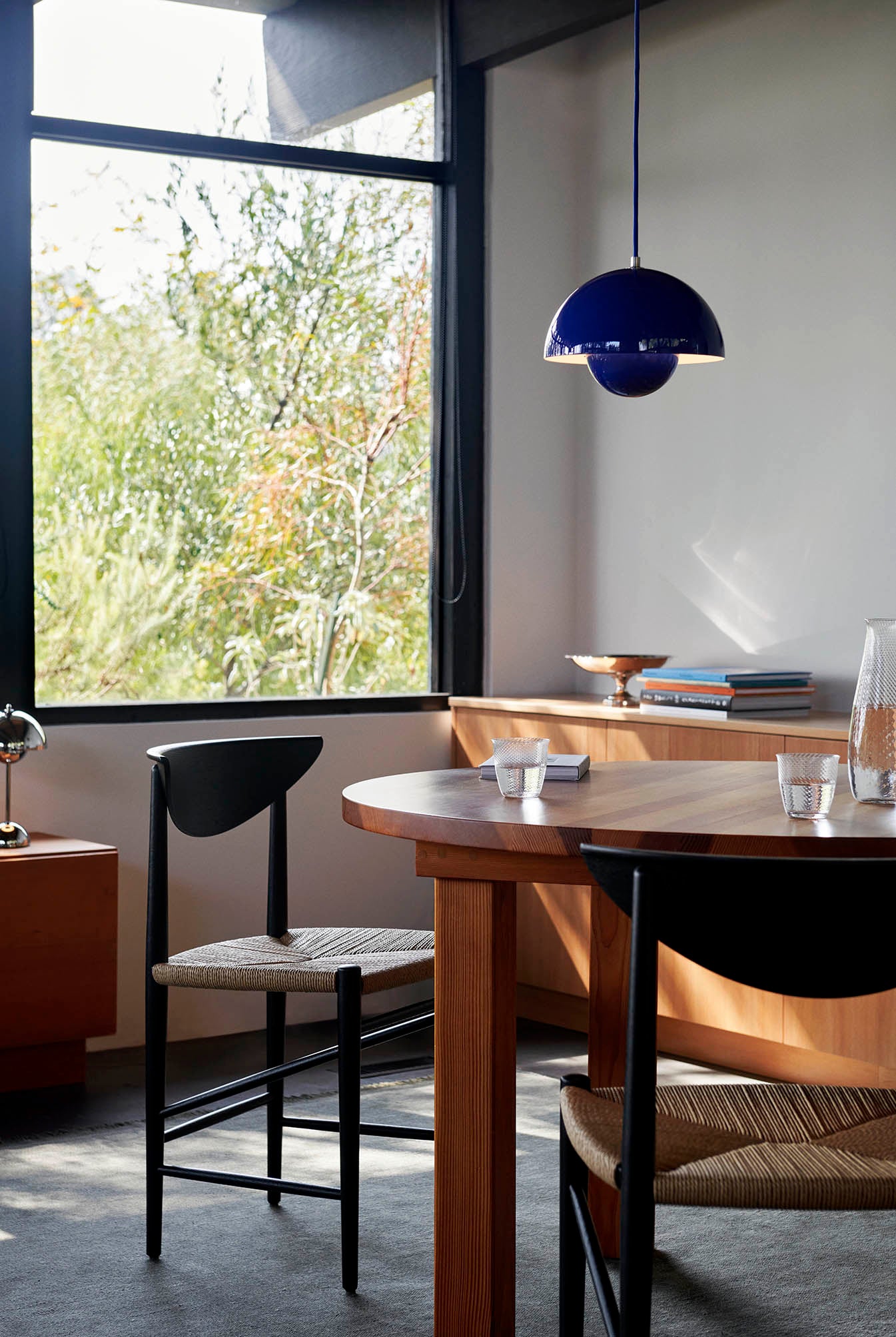 &Tradition Flowerpot Pendant VP1 Cobalt Blue 