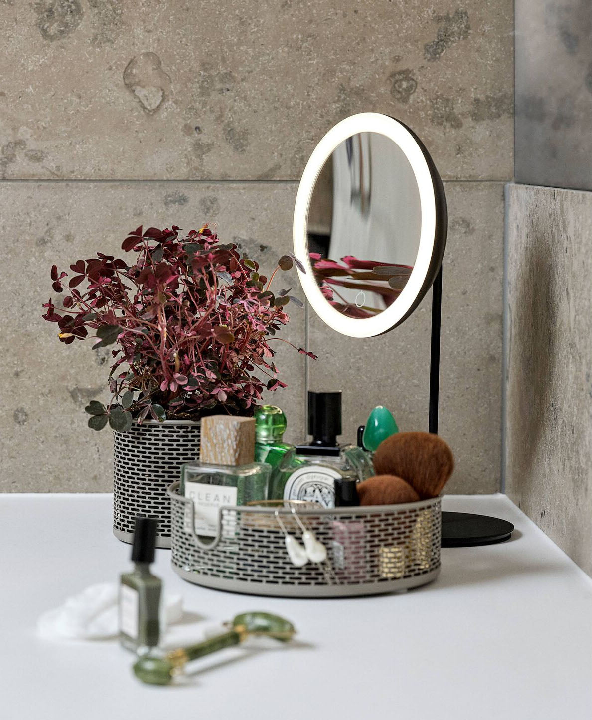 Zone Table Mirror with Magnification and Light - Black