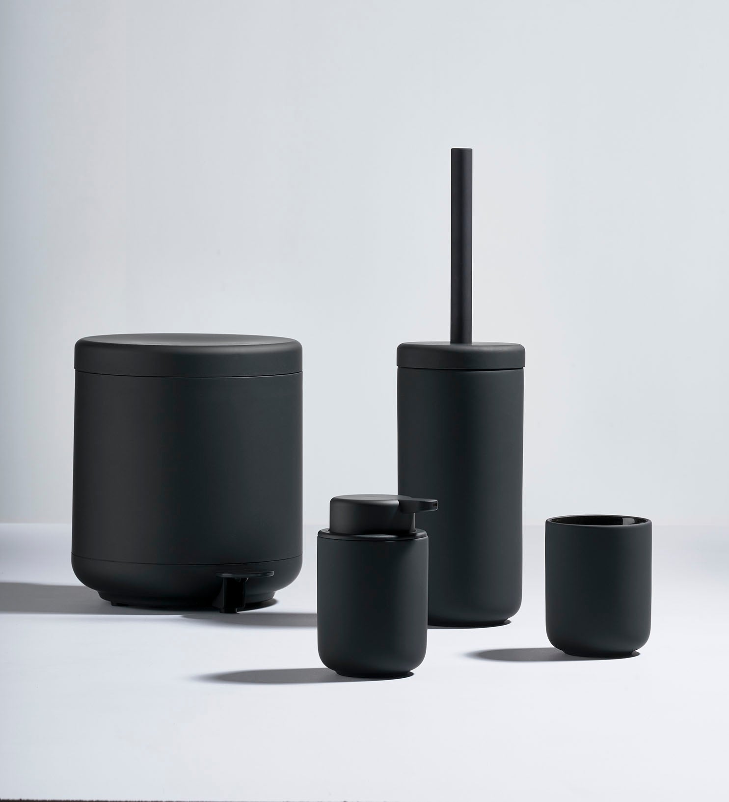 Zone Ume Toothbrush Mug Black