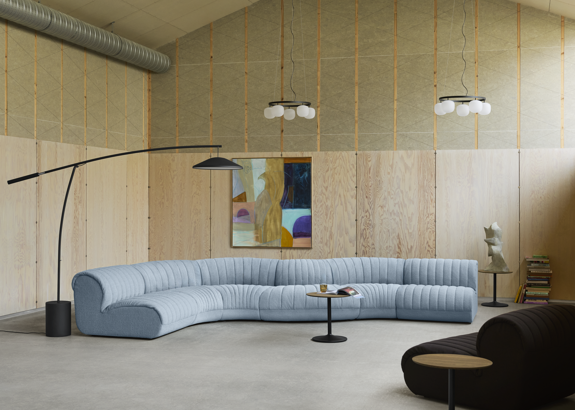 Muuto Contra Floor Lamp Anthracite Black with Concrete Base