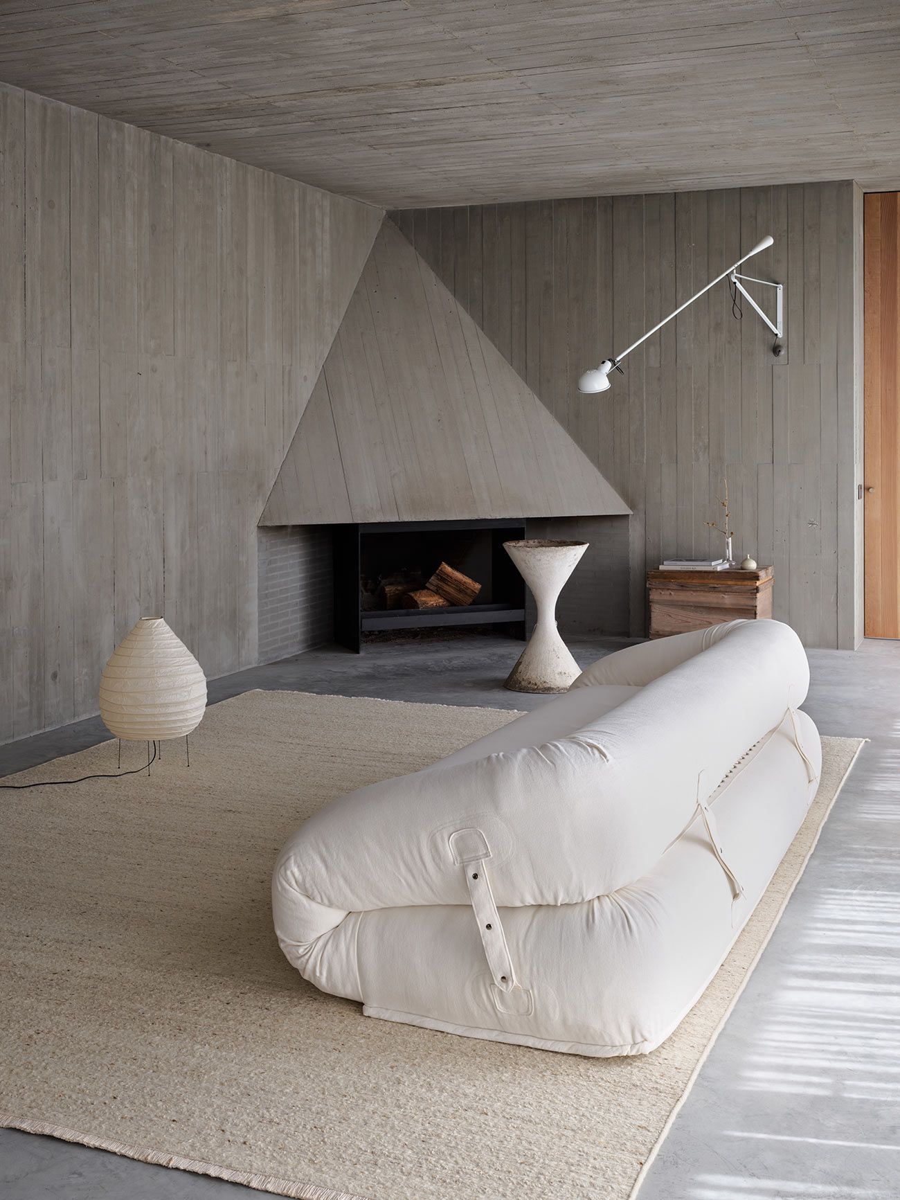 Armadillo Cable Wool Chevron Area Rug
