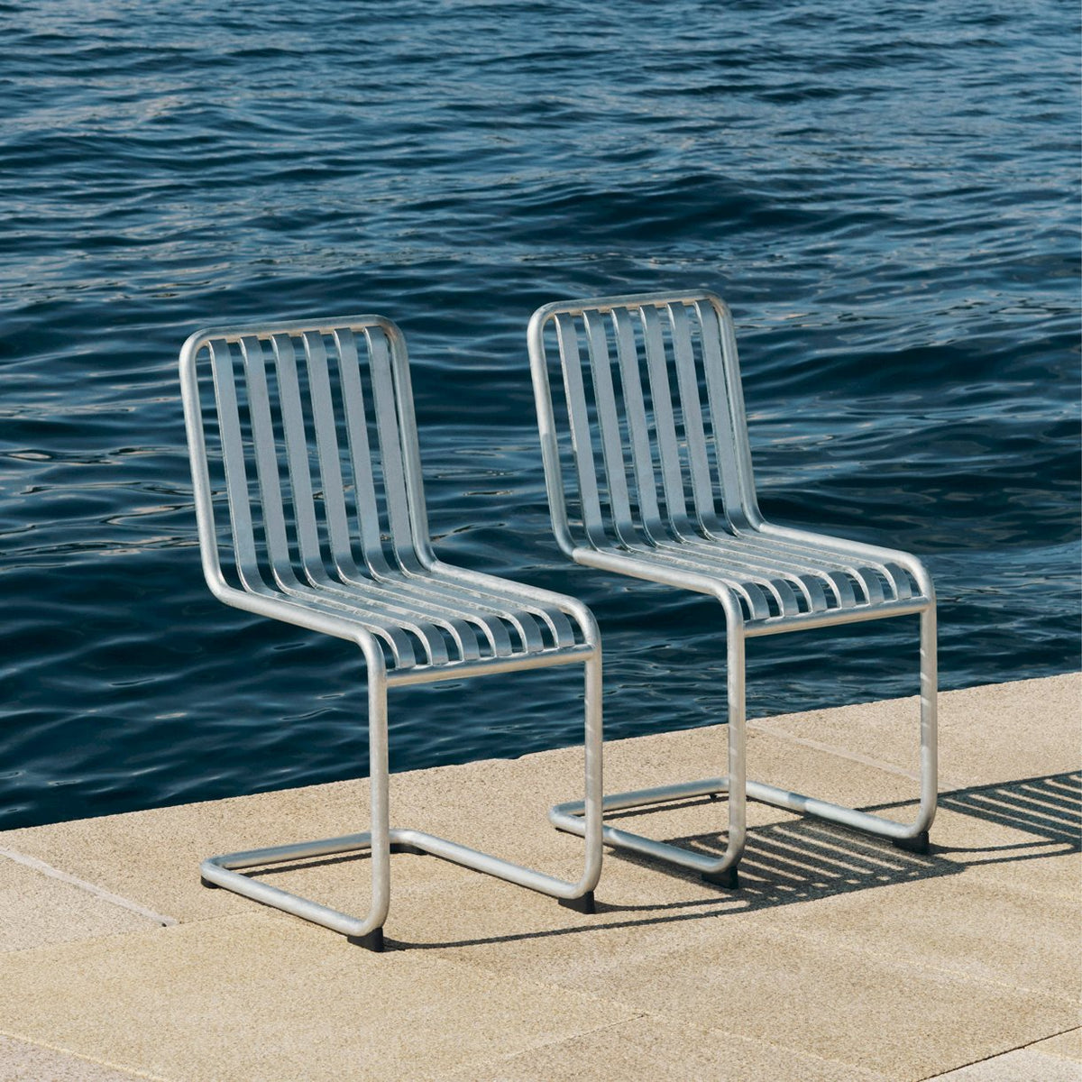 https://www.hay.com/img_20260113015743/globalassets/inriver/integration/service/palissade-cantilever-chair_1220x1220_brandmodel.jpg