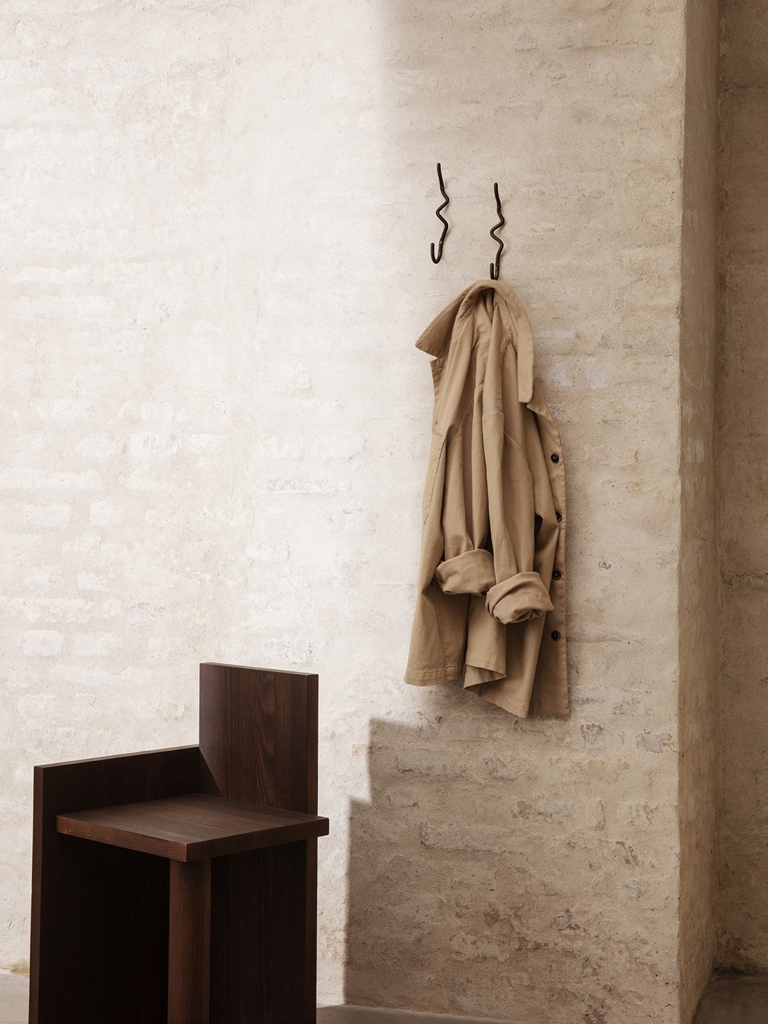 Ferm Living Curvature Hook Black Brass