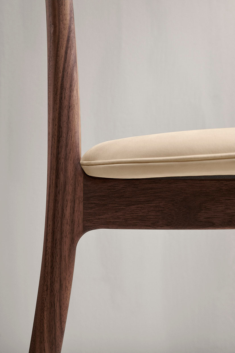 Carl Hansen & Søn OW58 Walnut