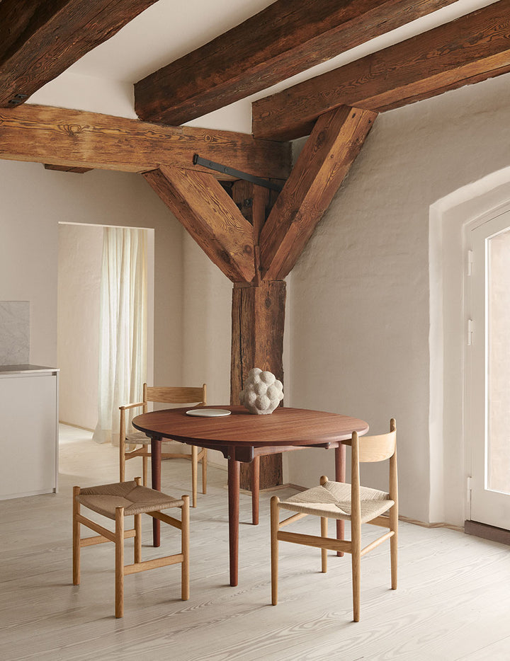 Carl Hansen & Søn CH36 Oak – Arrival Hall