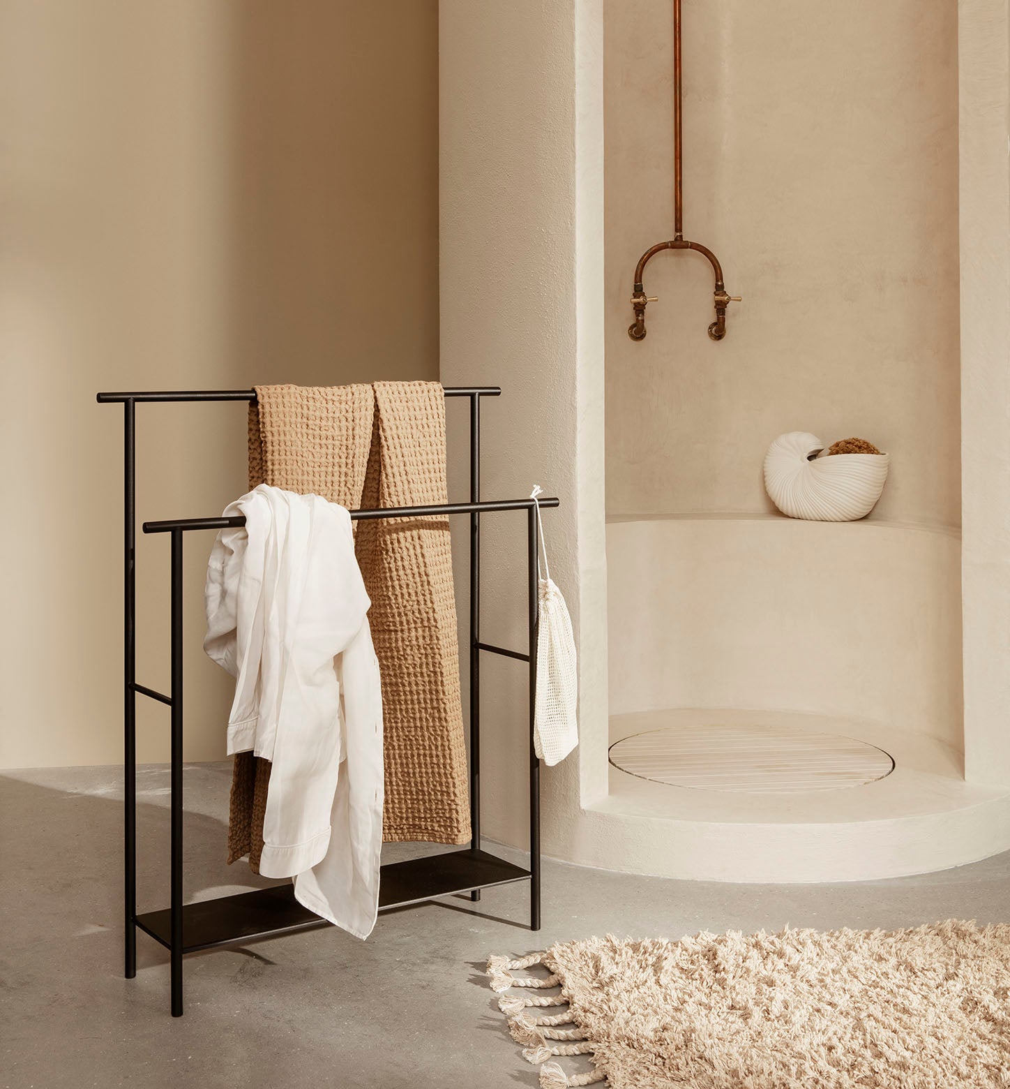 Ferm Living Dora Towel Stand Black