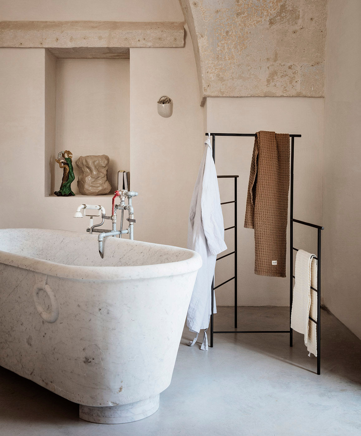 Ferm Living Dora Clothes Stand Black