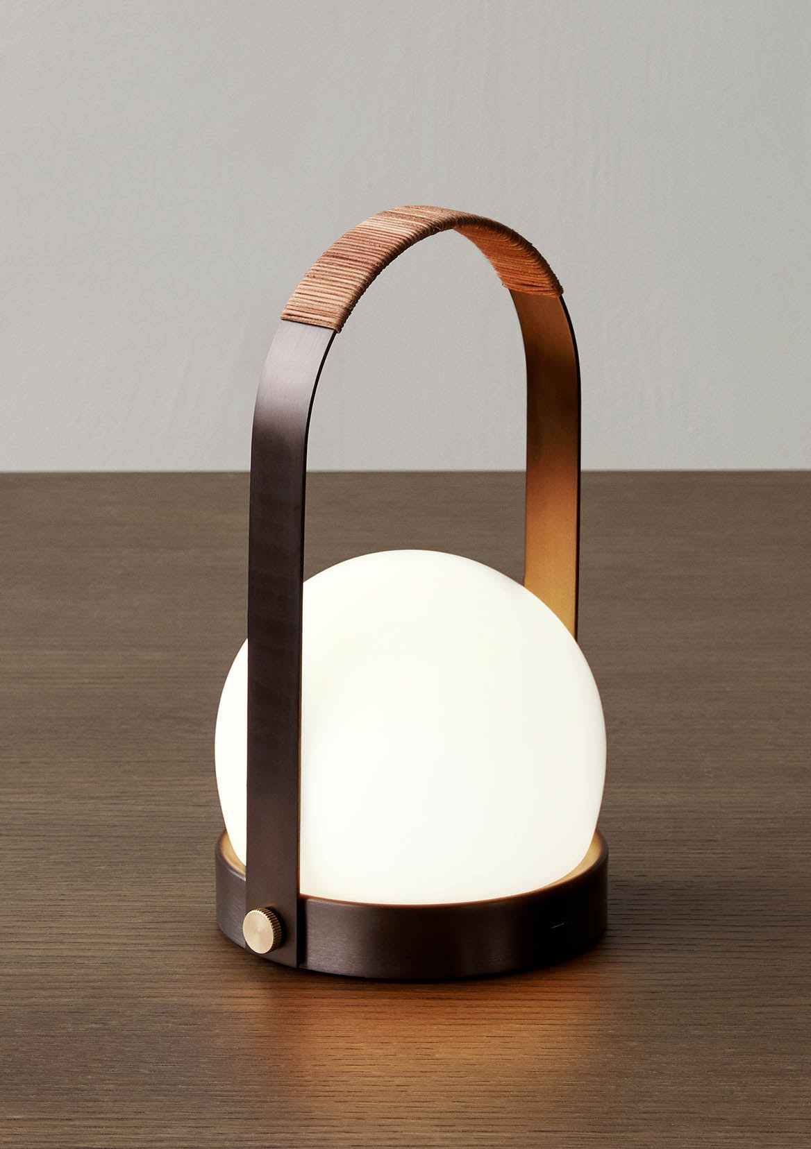 Menu Carrie Lamp Bronzed Brass