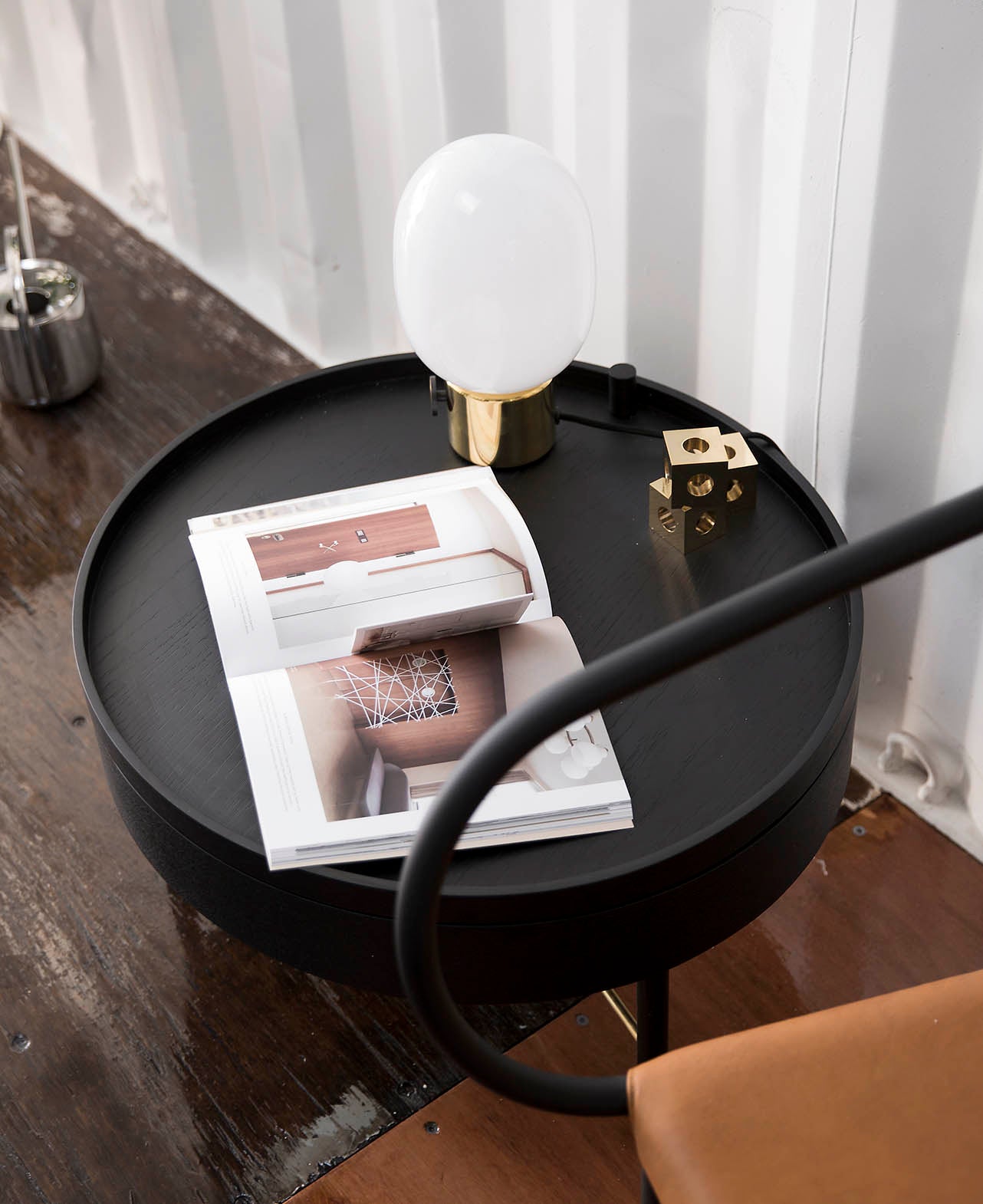 Menu Turning Table Black