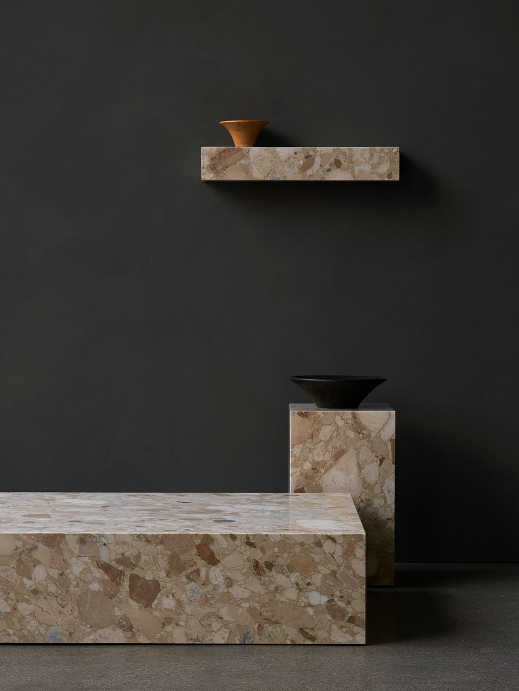 Menu Plinth Shelf Kunis Breccia