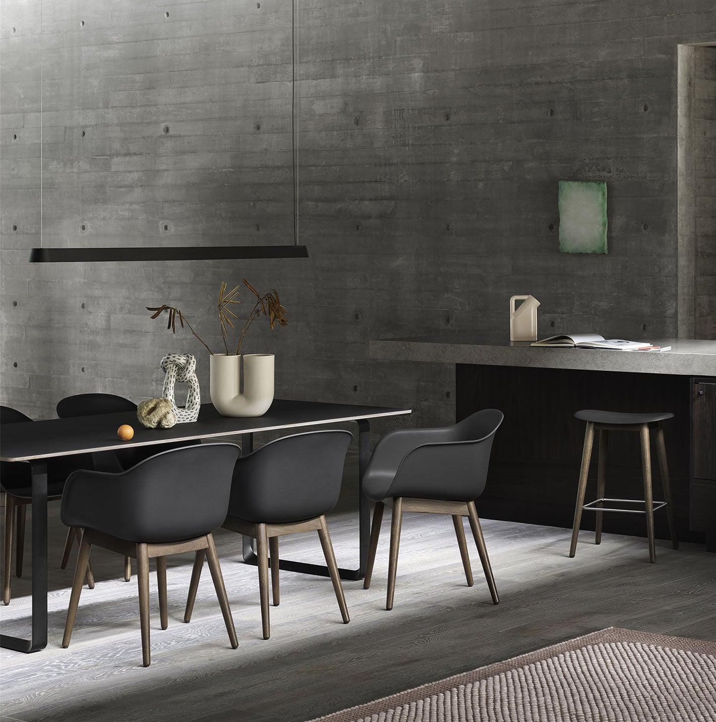 Muuto Linear Pendant Black