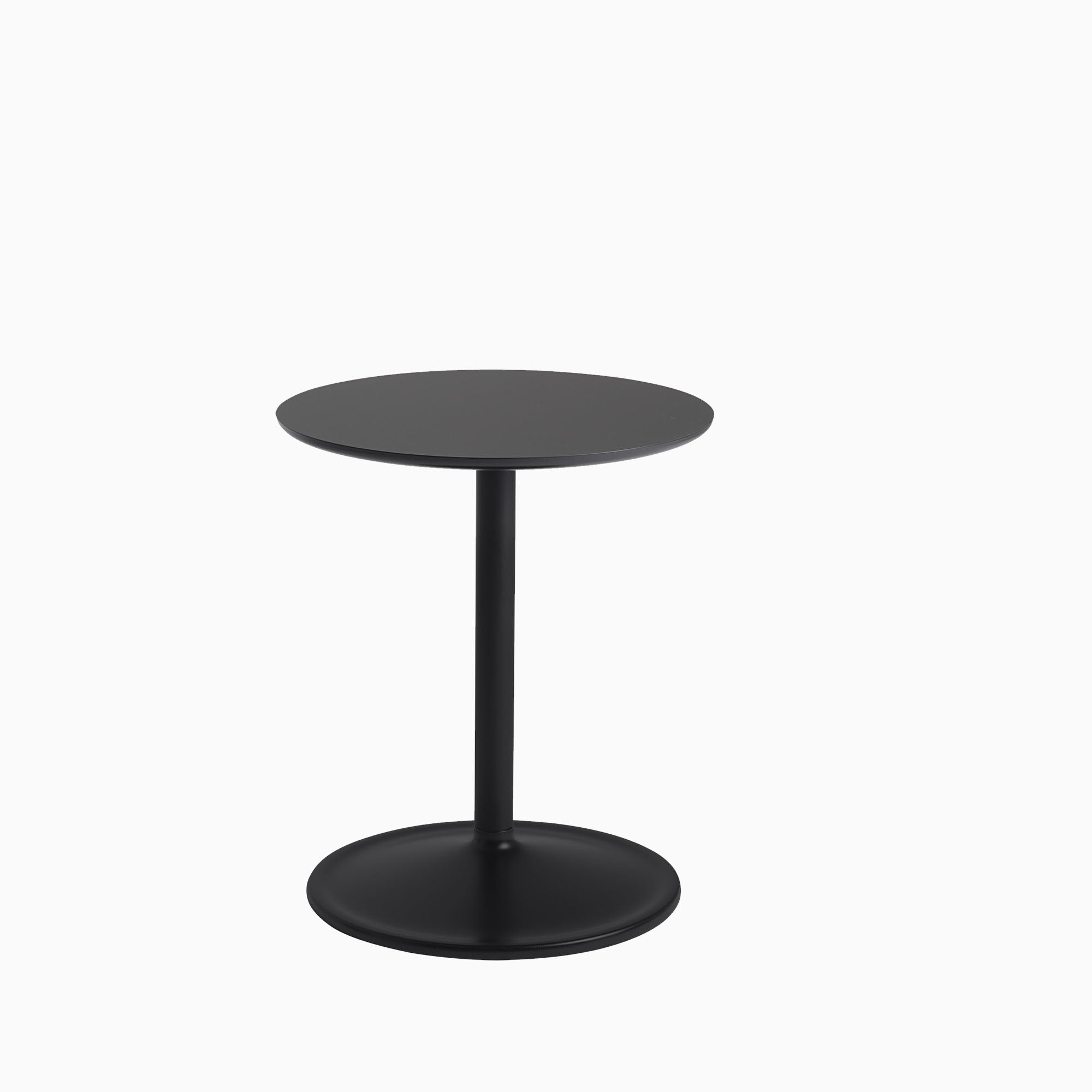 Muuto Soft Side Table H48cm D41cm Black