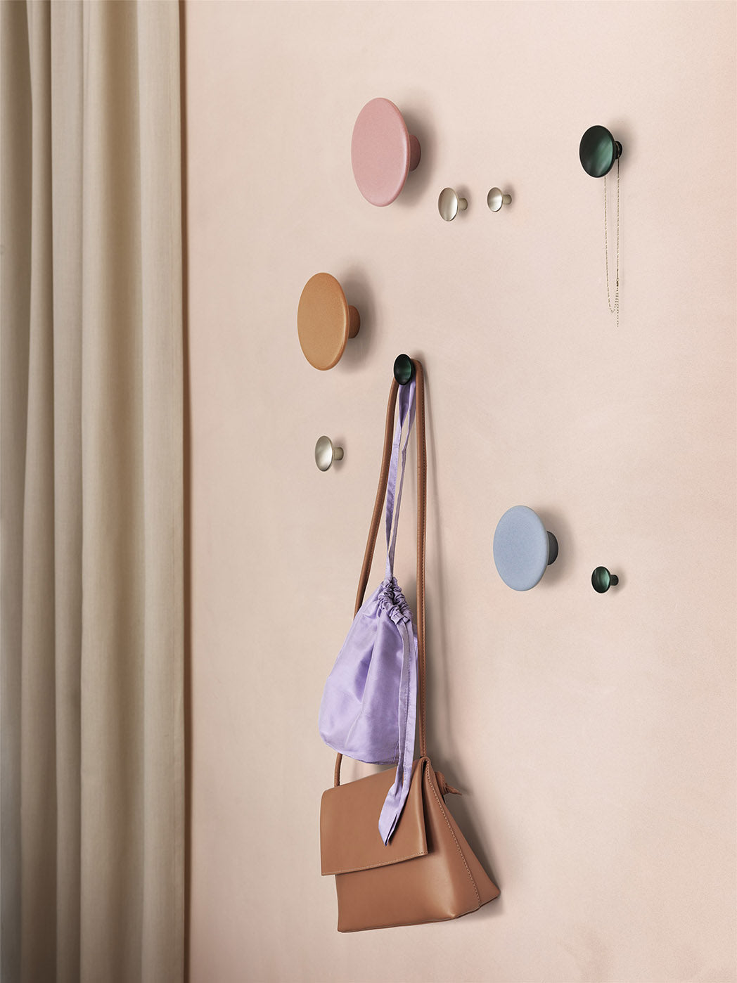 Muuto Dots Metal Aluminium