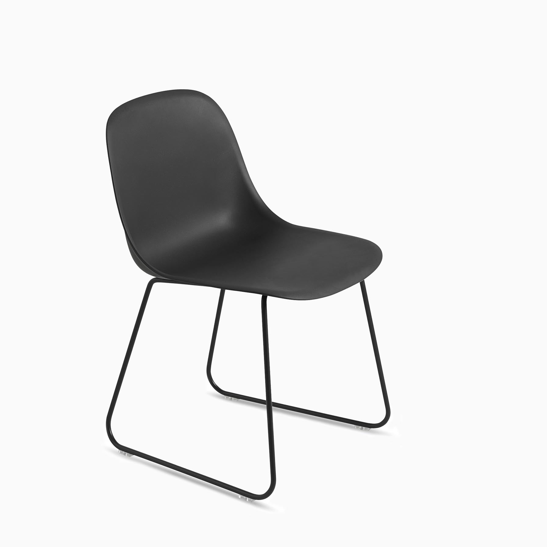 Muuto Fiber Side Chair Sled Base Black