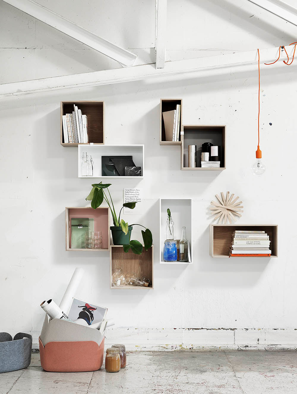Muuto Mini Stacked Display