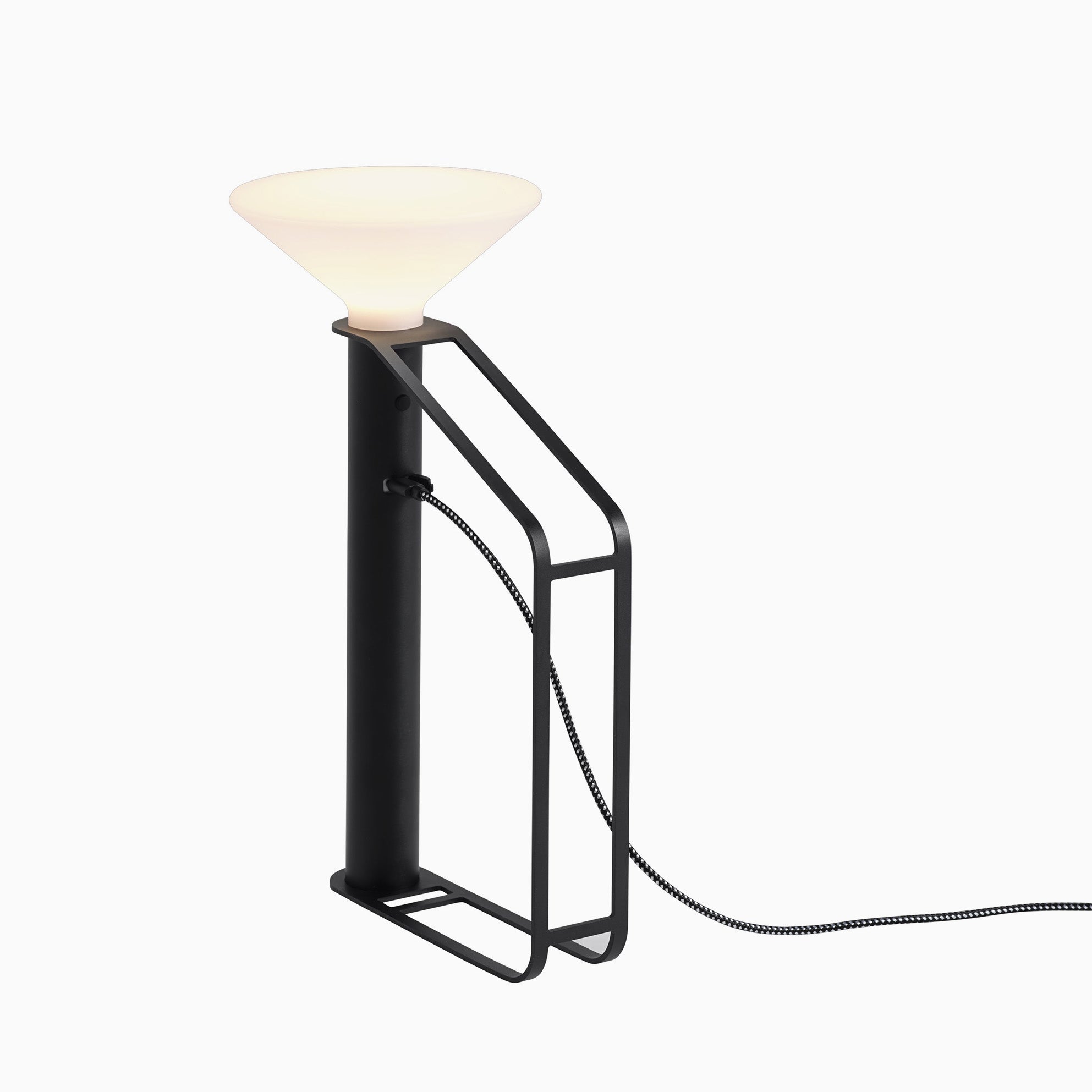 Muuto Piton Portable Lamp Black