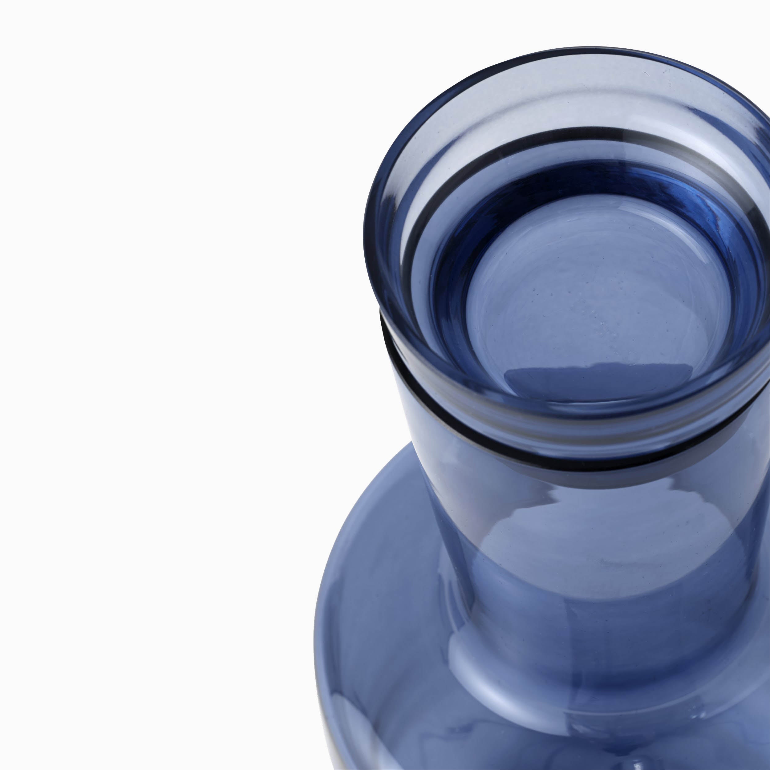Muuto Raise Carafe Dark Blue