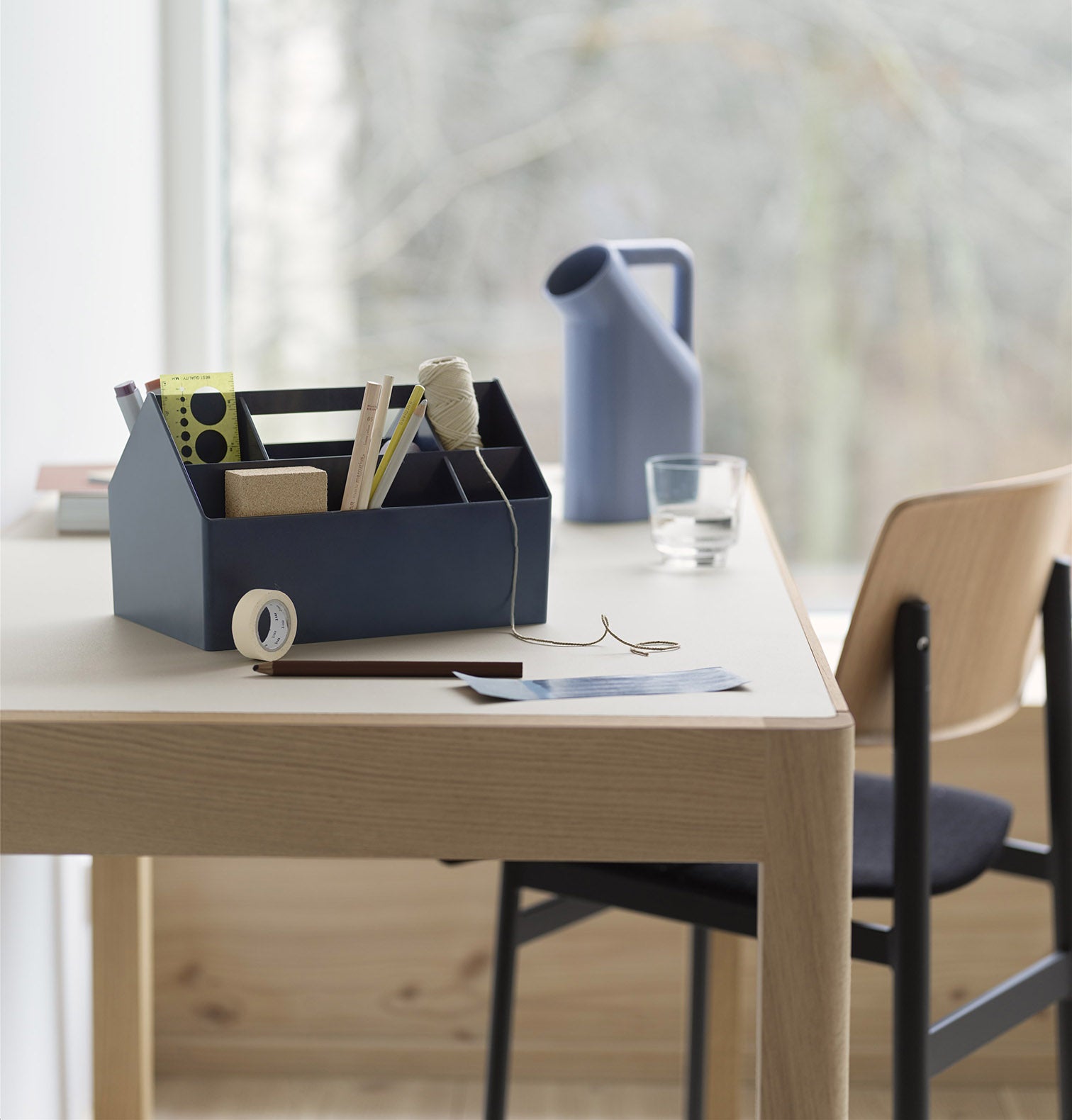Muuto Sketch Toolbox Midnight Blue