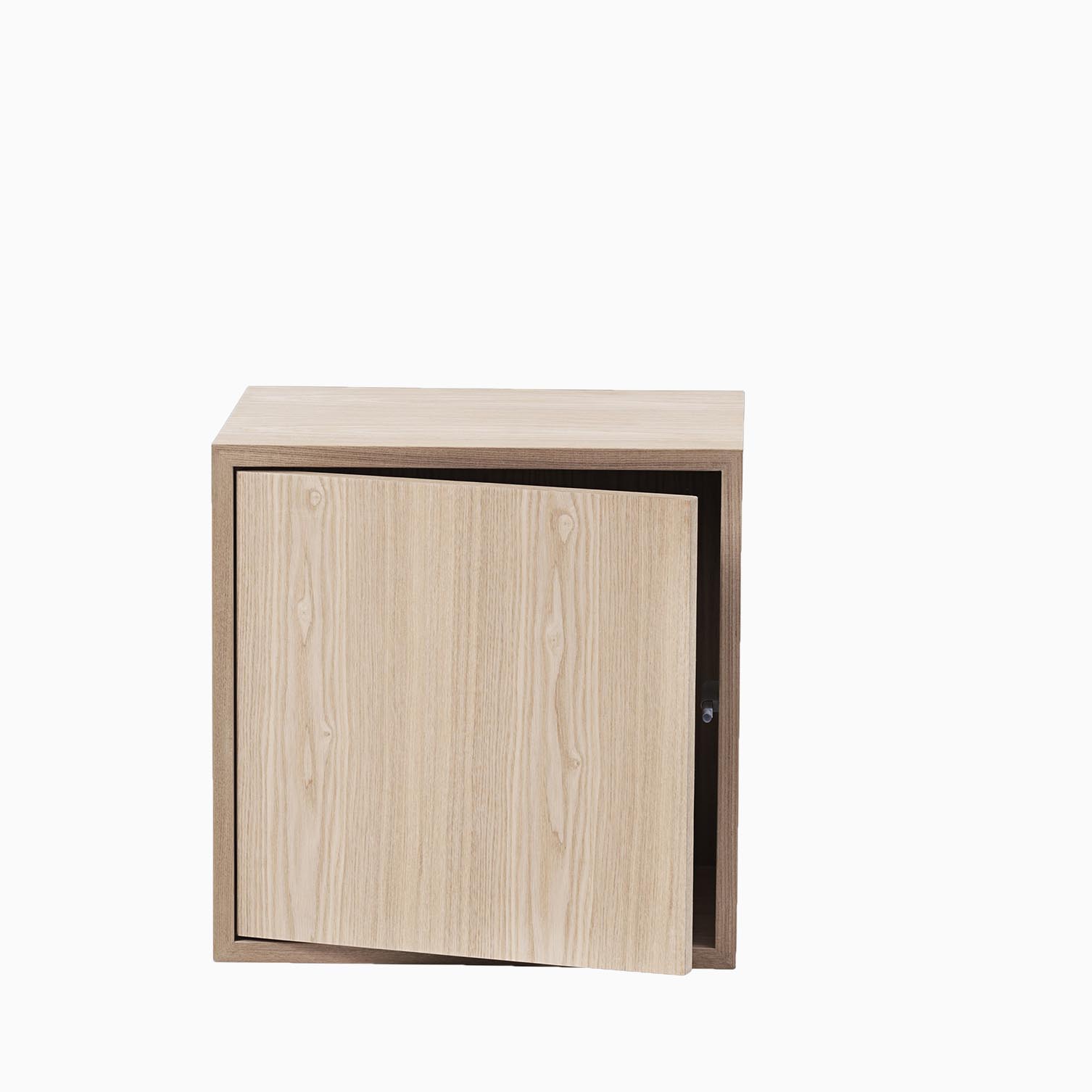 Muuto Stacked Medium with Door Oak
