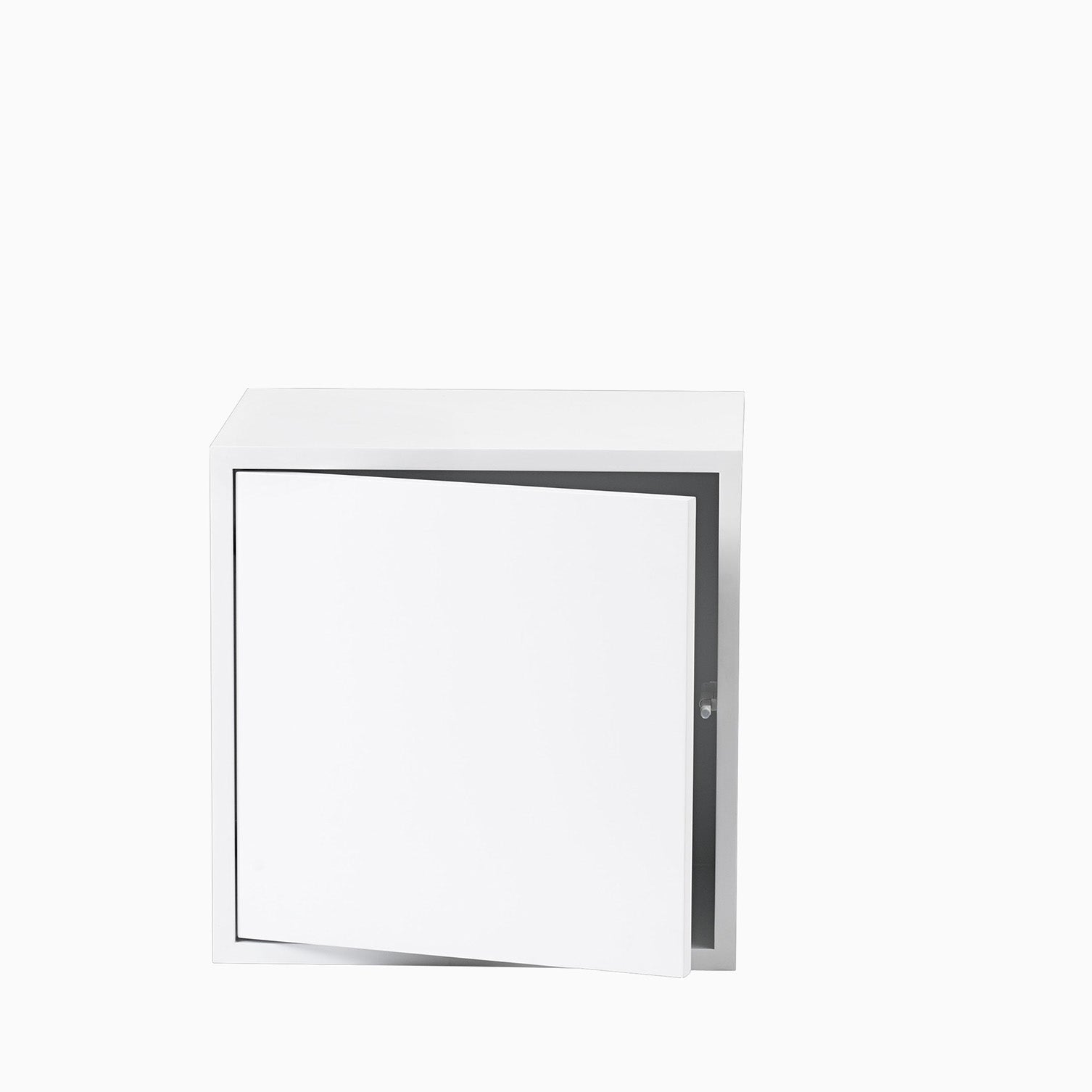 Muuto Stacked Medium with Door White