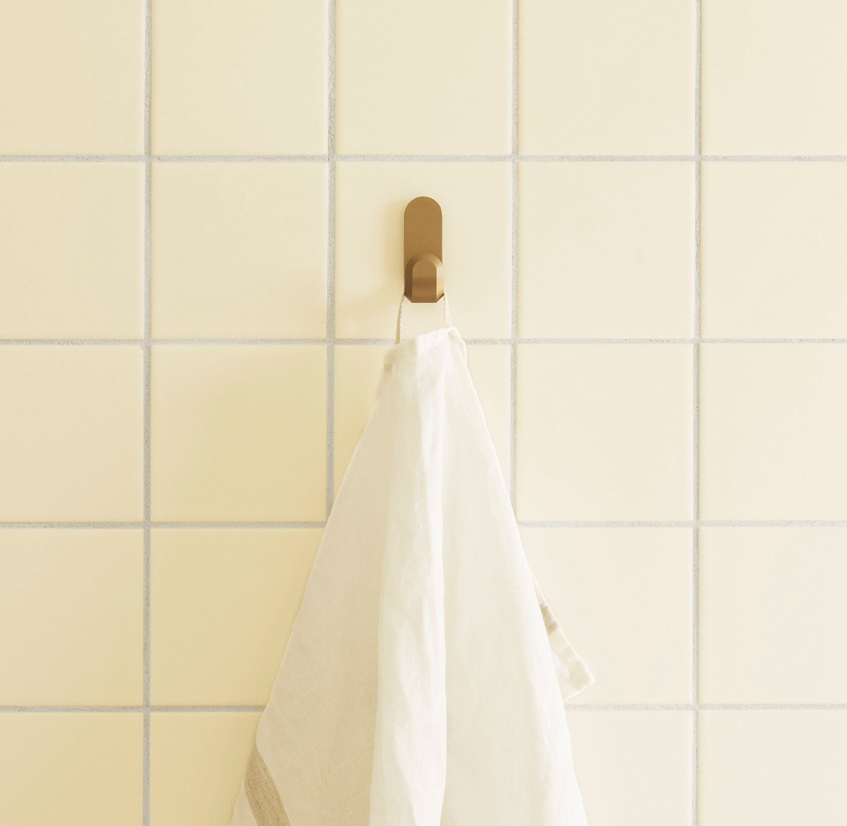 Normann Copenhagen Curve Mini Hooks Matt Gold